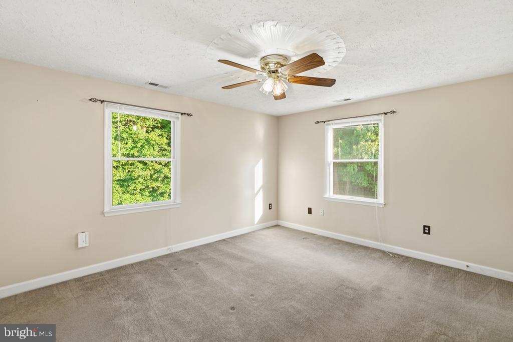 CRESCENT RUN - Residential