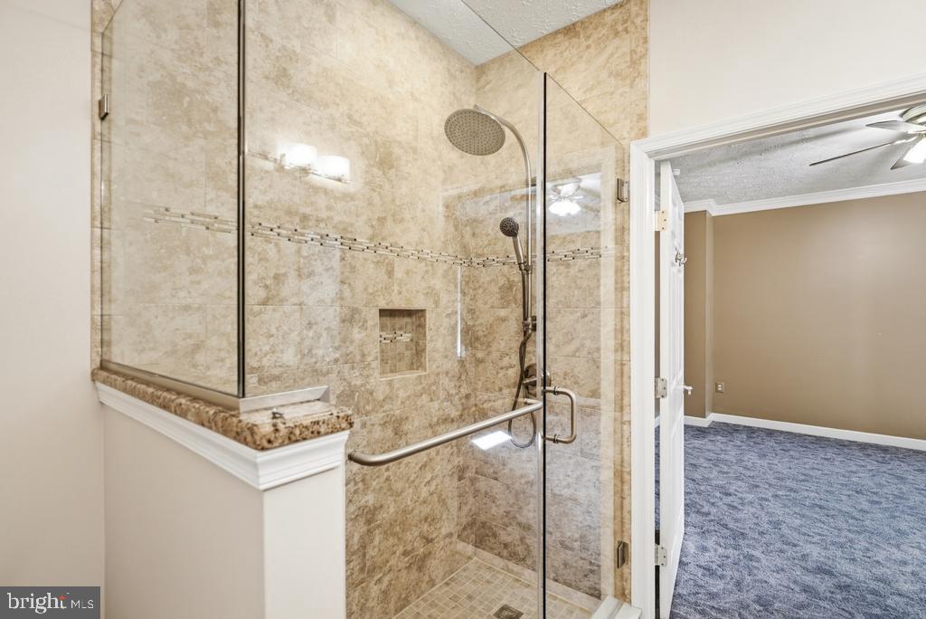 CRESCENT RUN - Residential