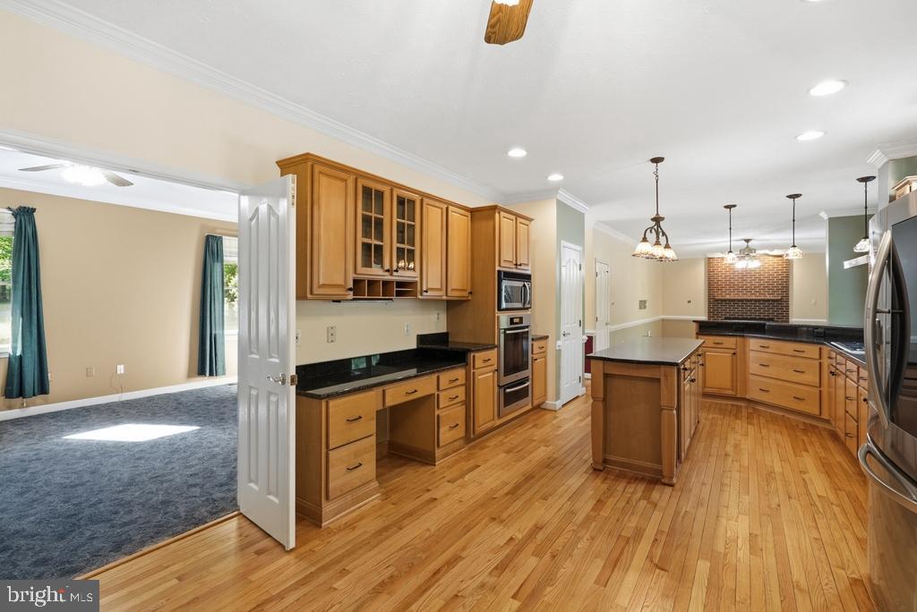 CRESCENT RUN - Residential