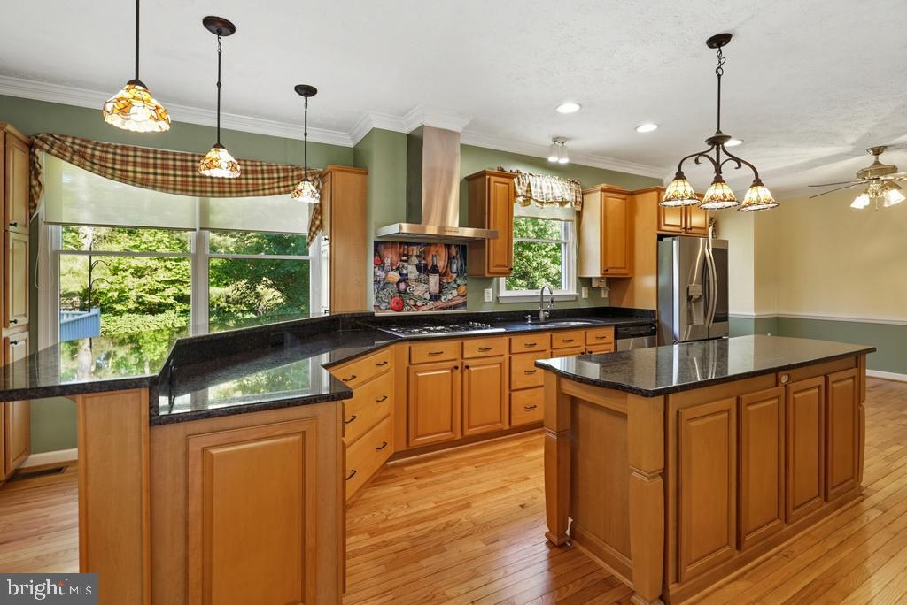 CRESCENT RUN - Residential