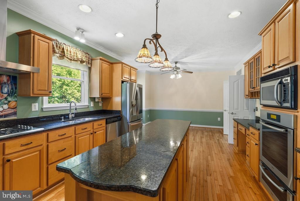 CRESCENT RUN - Residential