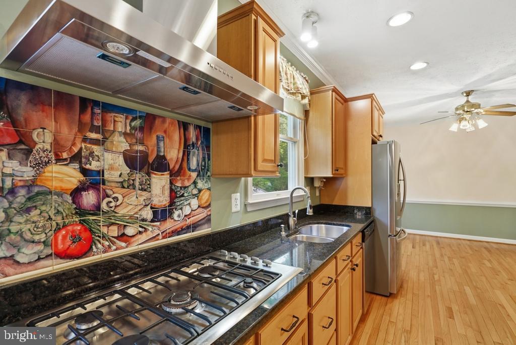 CRESCENT RUN - Residential