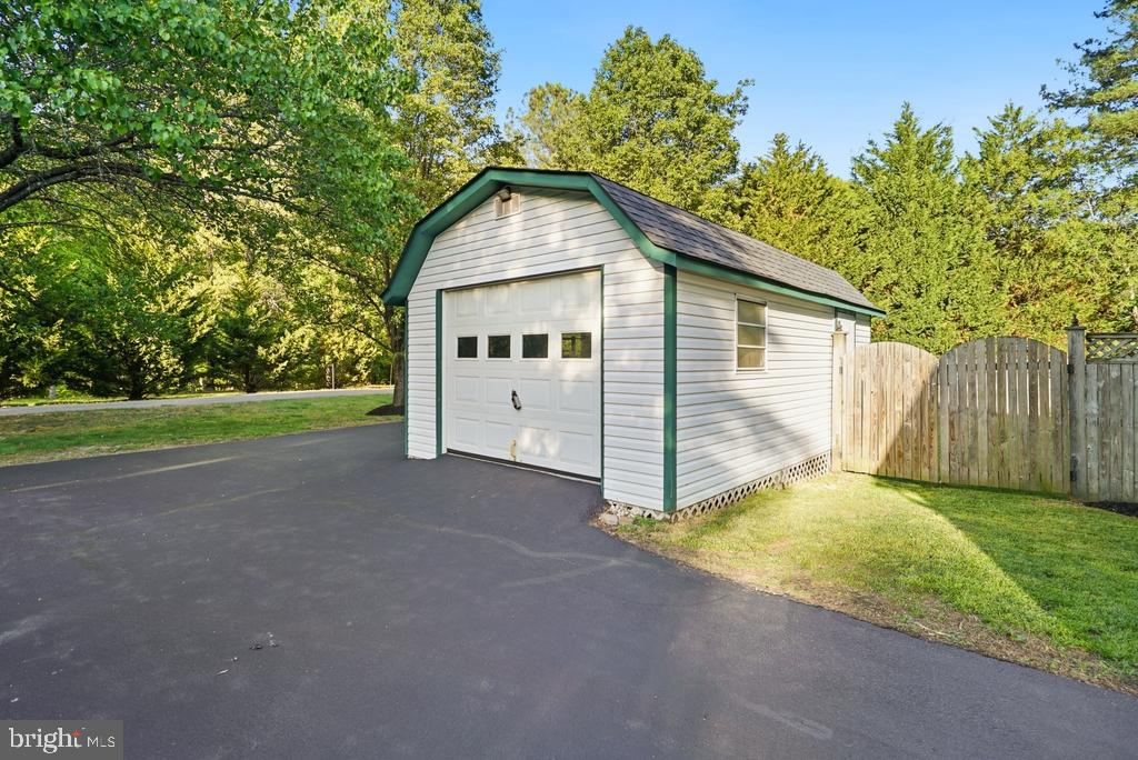 CRESCENT RUN - Residential