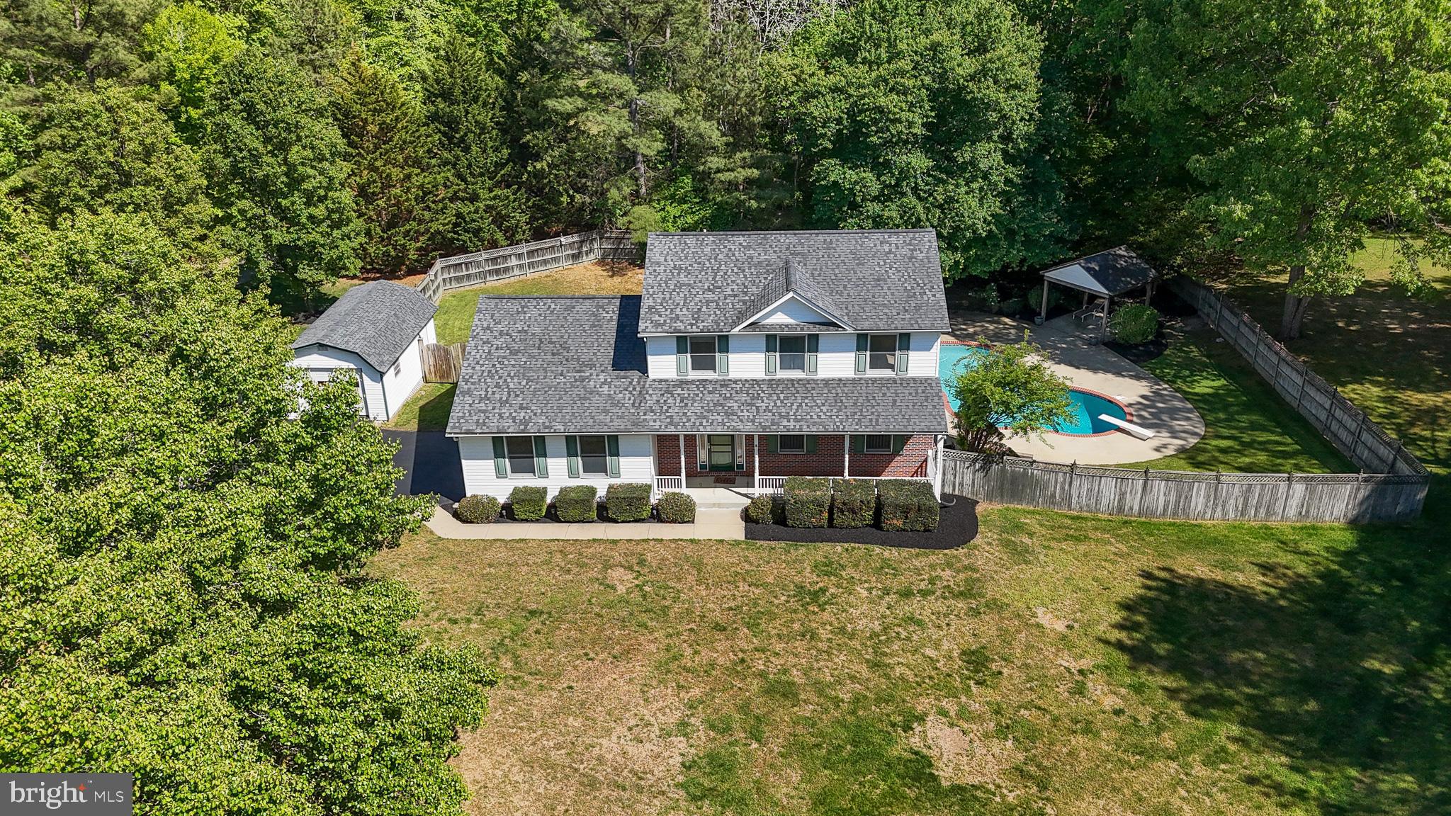 CRESCENT RUN - Residential