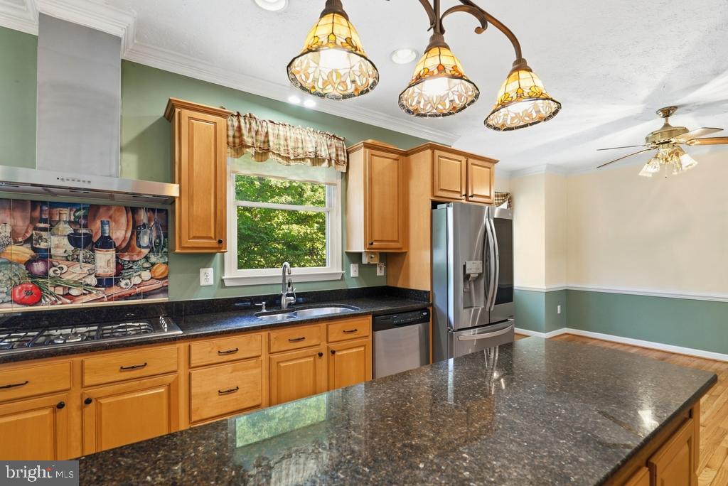 CRESCENT RUN - Residential