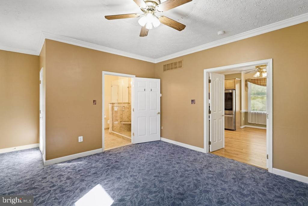 CRESCENT RUN - Residential