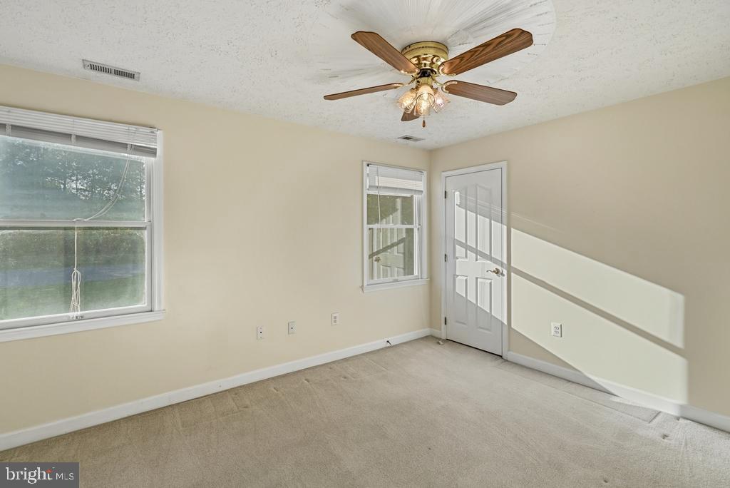 CRESCENT RUN - Residential