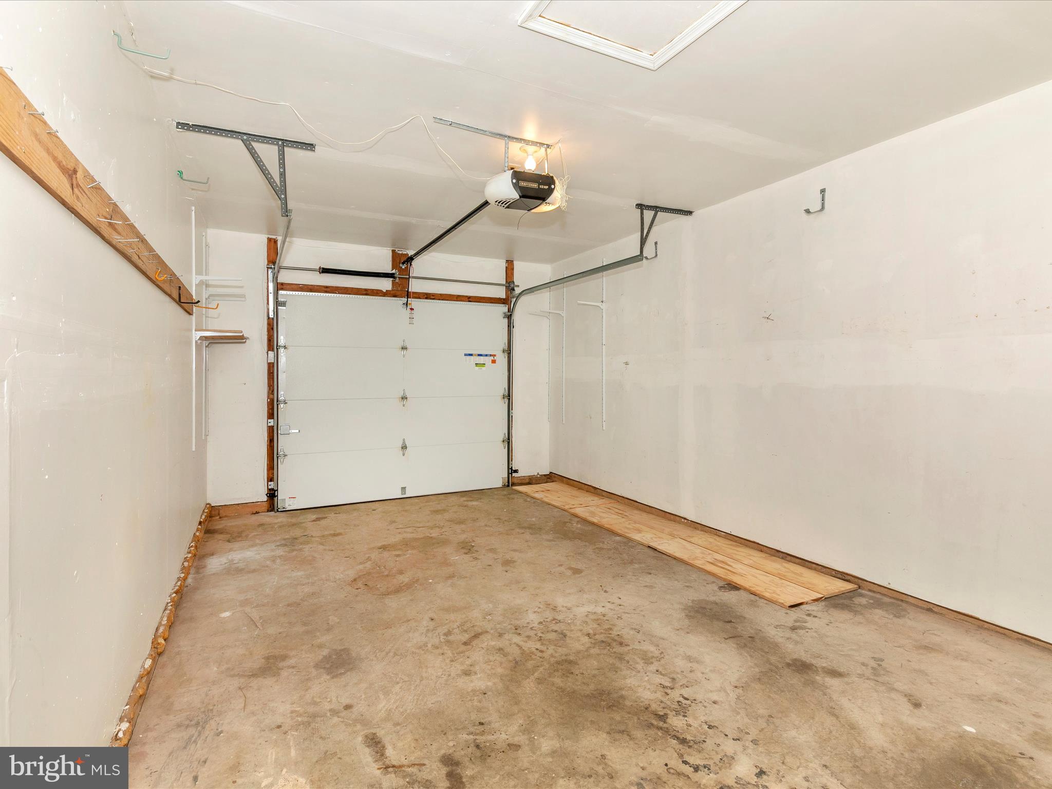 POTOMAC RIDGE - Residential