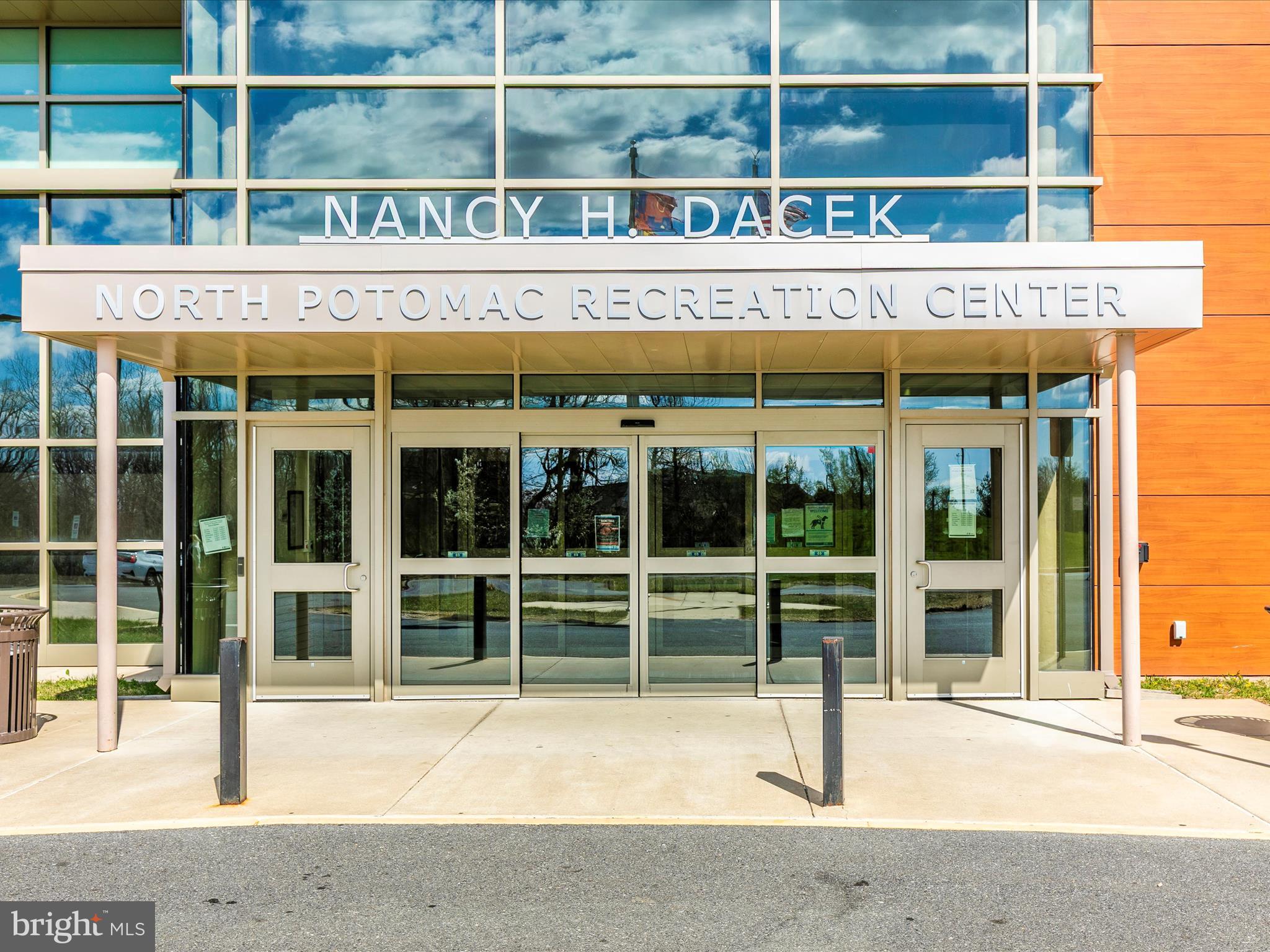 POTOMAC RIDGE - Residential