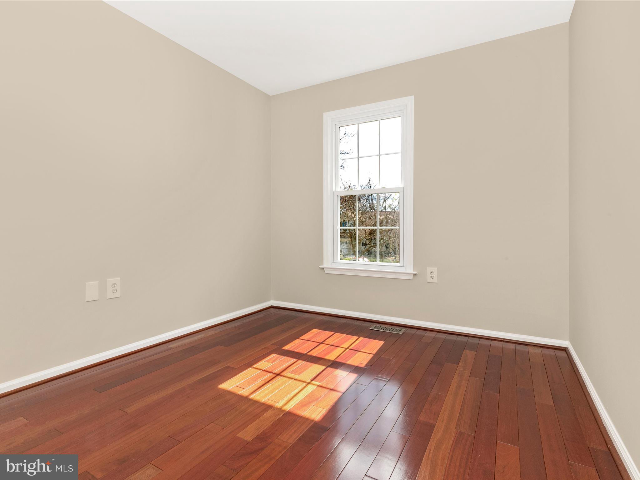 POTOMAC RIDGE - Residential