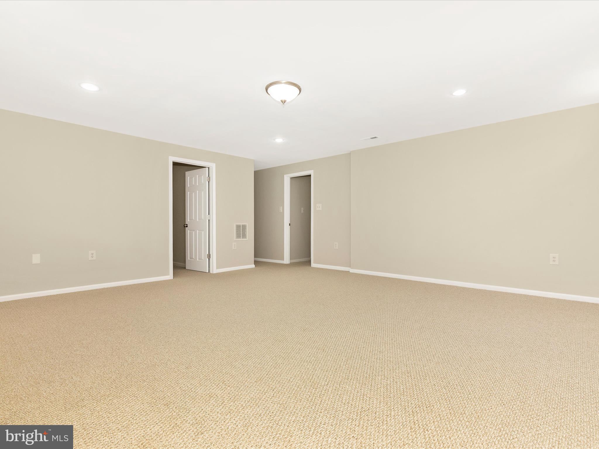 POTOMAC RIDGE - Residential