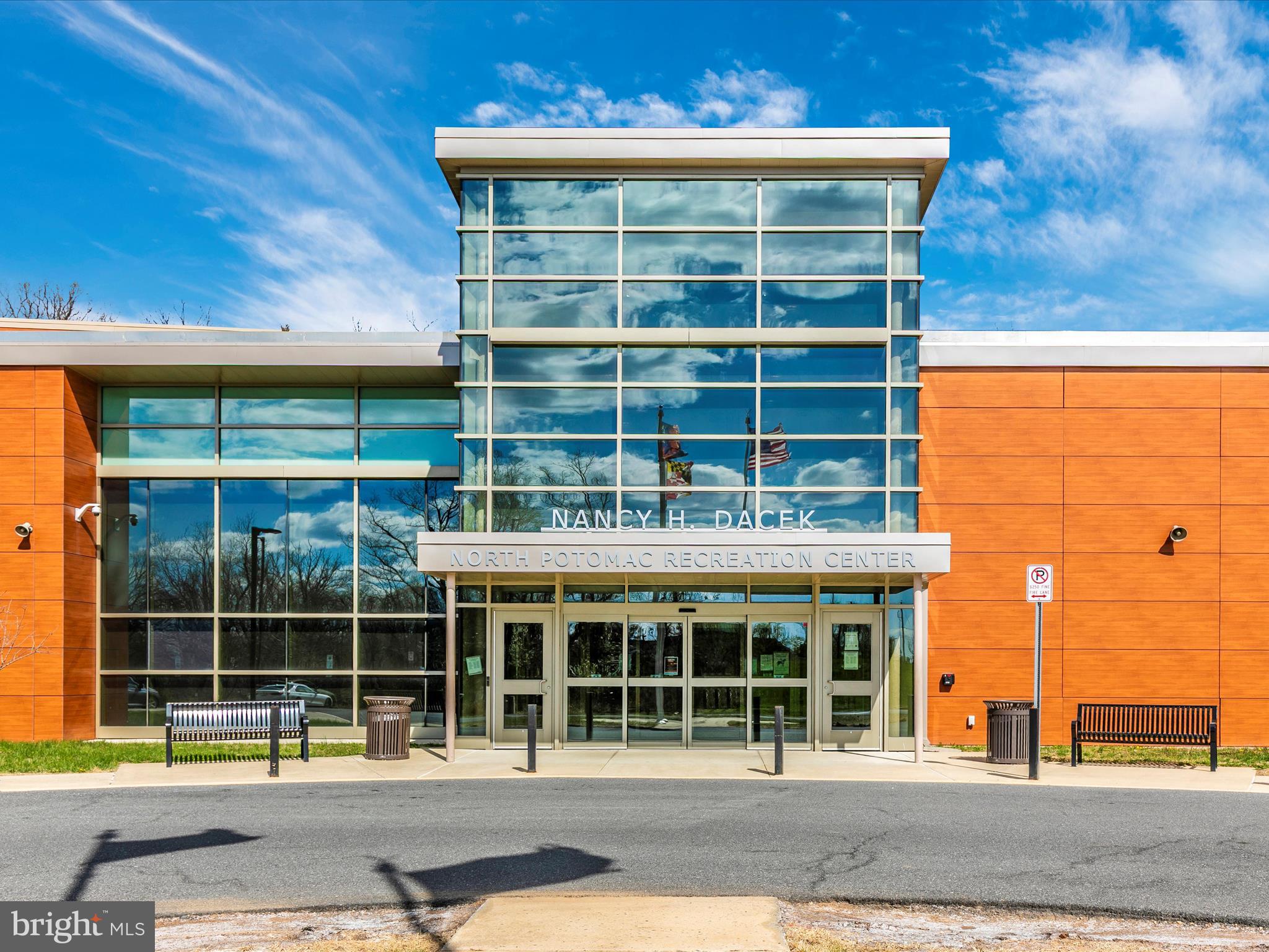 POTOMAC RIDGE - Residential