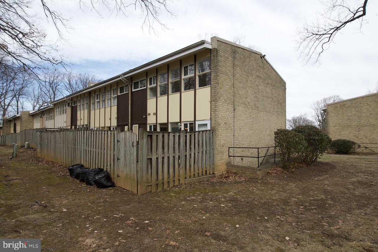 FAIRFAX HERITAGE - Residential