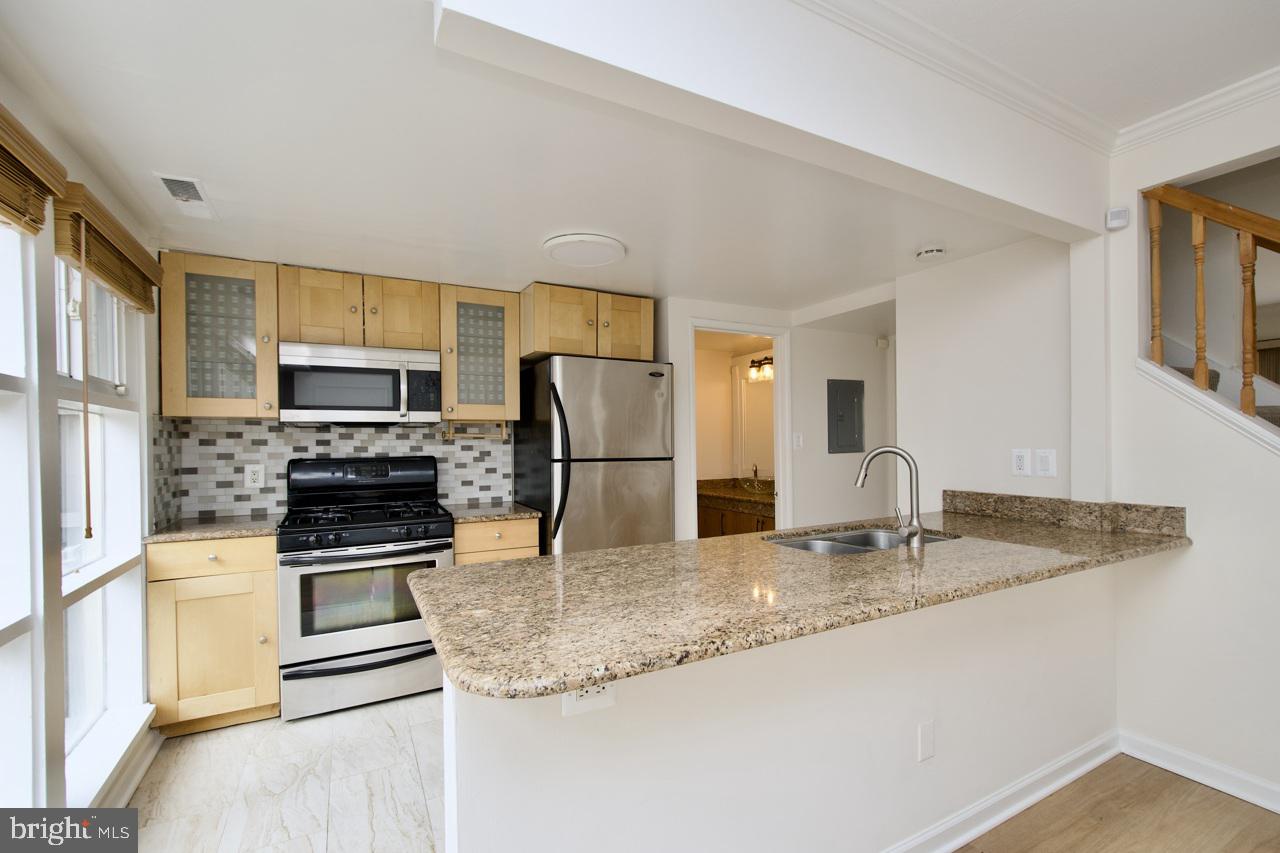 FAIRFAX HERITAGE - Residential