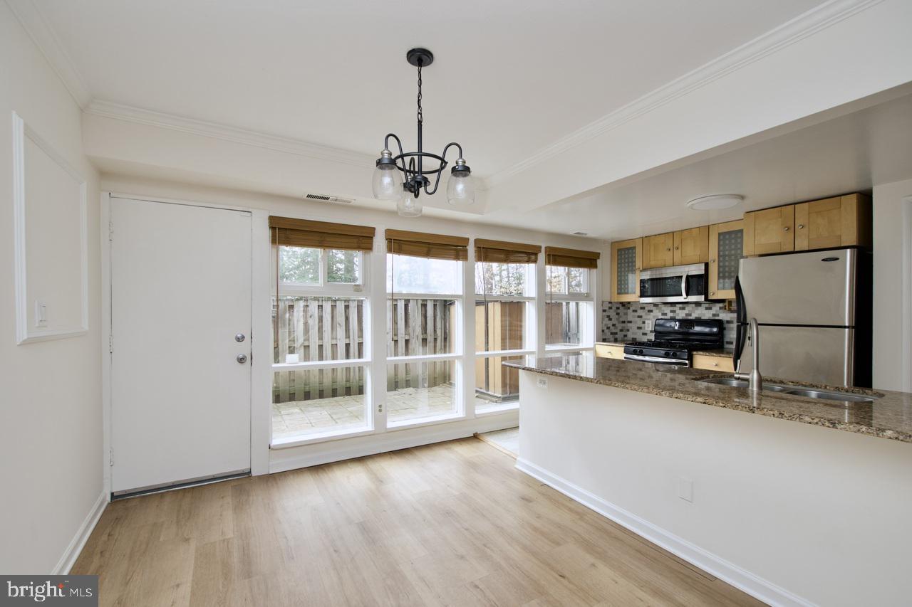 FAIRFAX HERITAGE - Residential