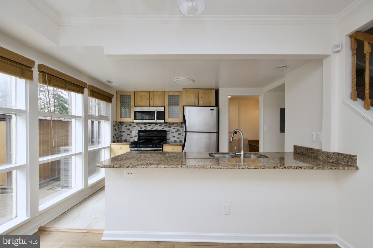 FAIRFAX HERITAGE - Residential