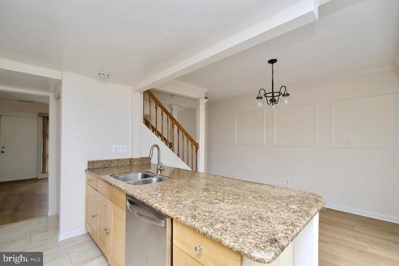 FAIRFAX HERITAGE - Residential