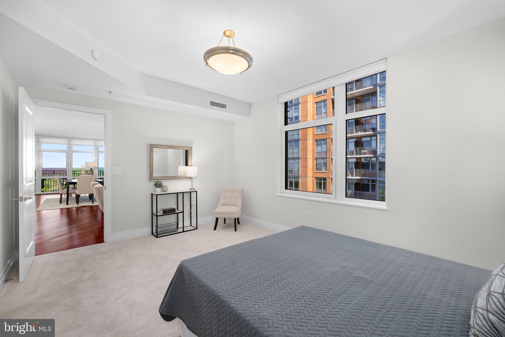 ONE PARK CREST - Residential