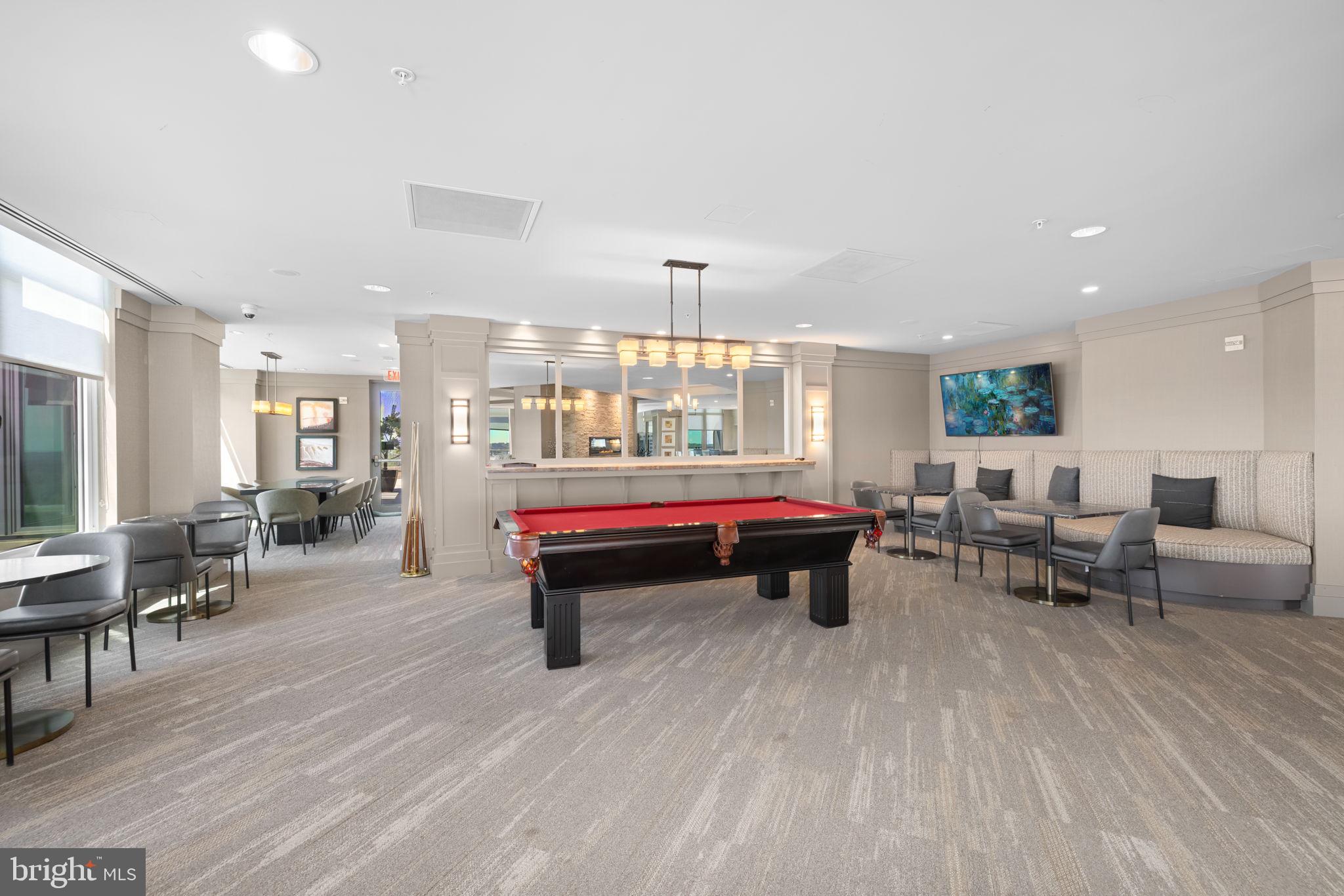 ONE PARK CREST - Residential