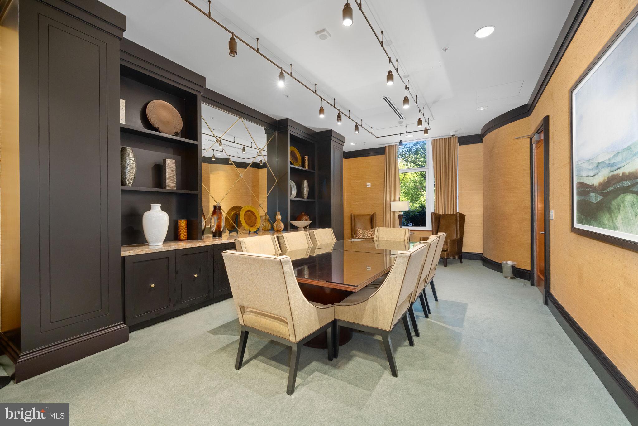 ONE PARK CREST - Residential