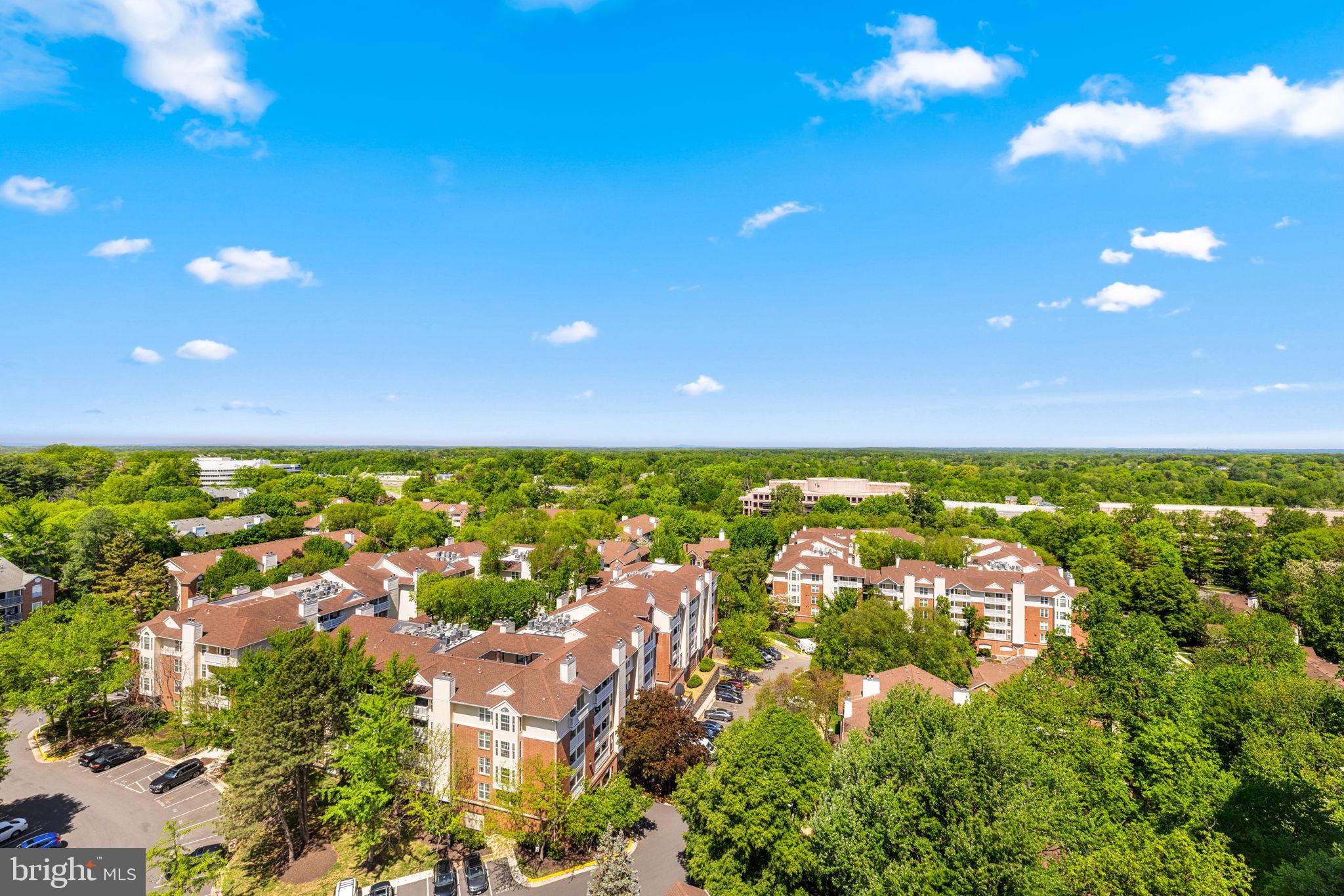 ONE PARK CREST - Residential
