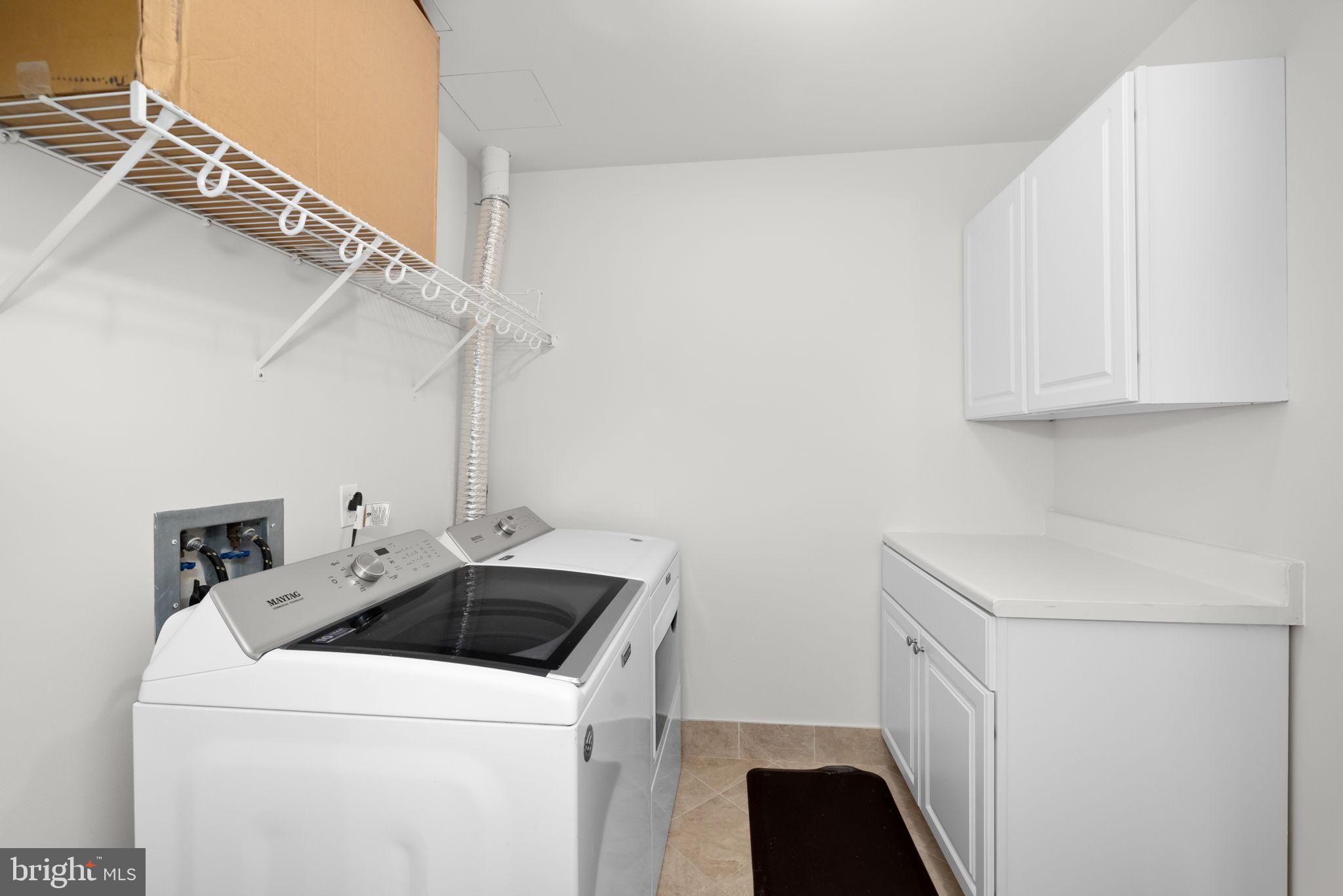 ONE PARK CREST - Residential