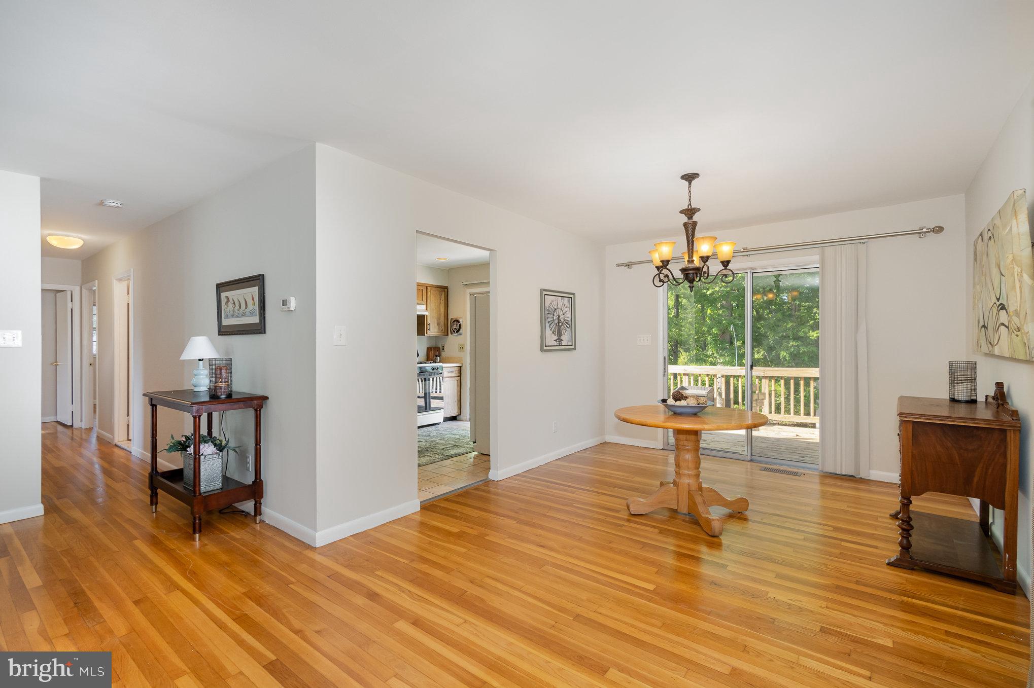 WOODBRIDGE VALLEY - Residential