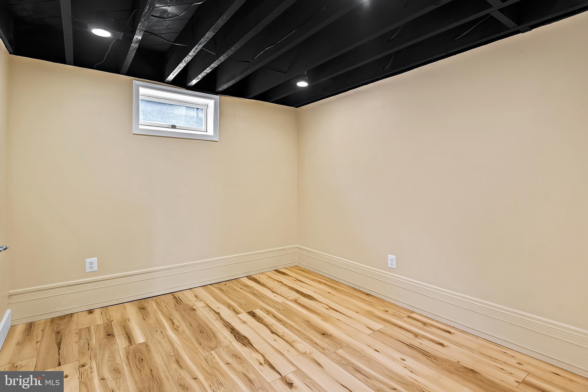 CHALFONTE MANOR - Residential Lease