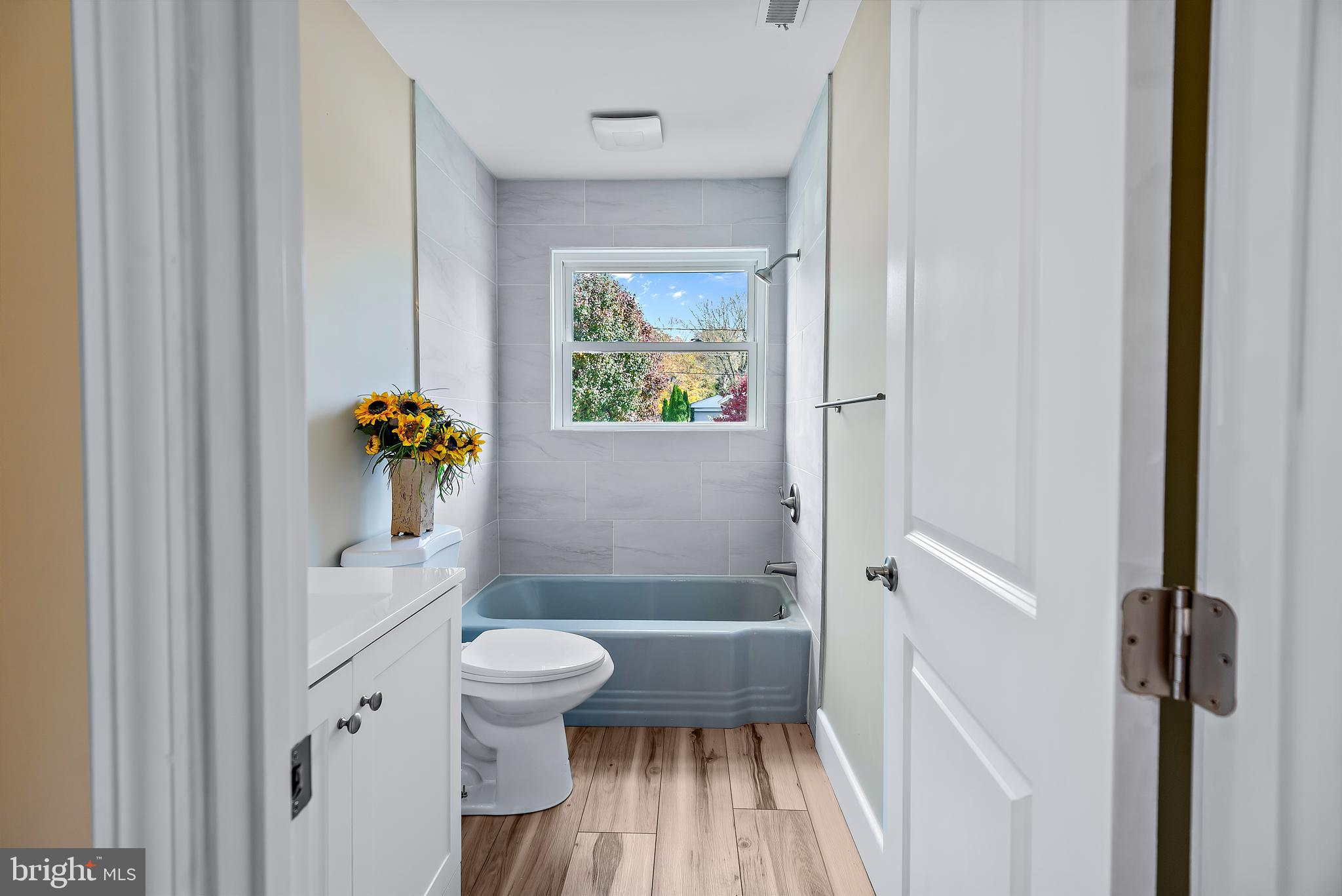 CHALFONTE MANOR - Residential Lease