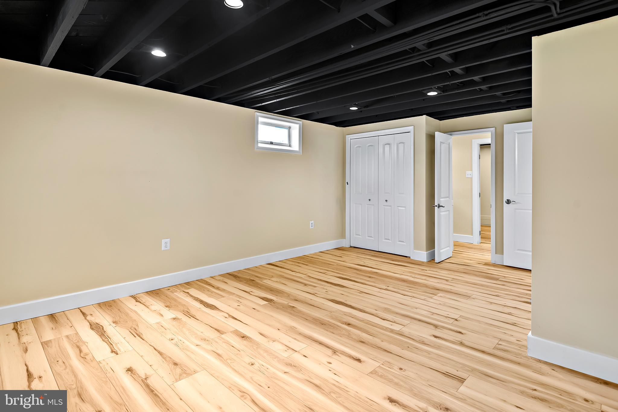 CHALFONTE MANOR - Residential Lease