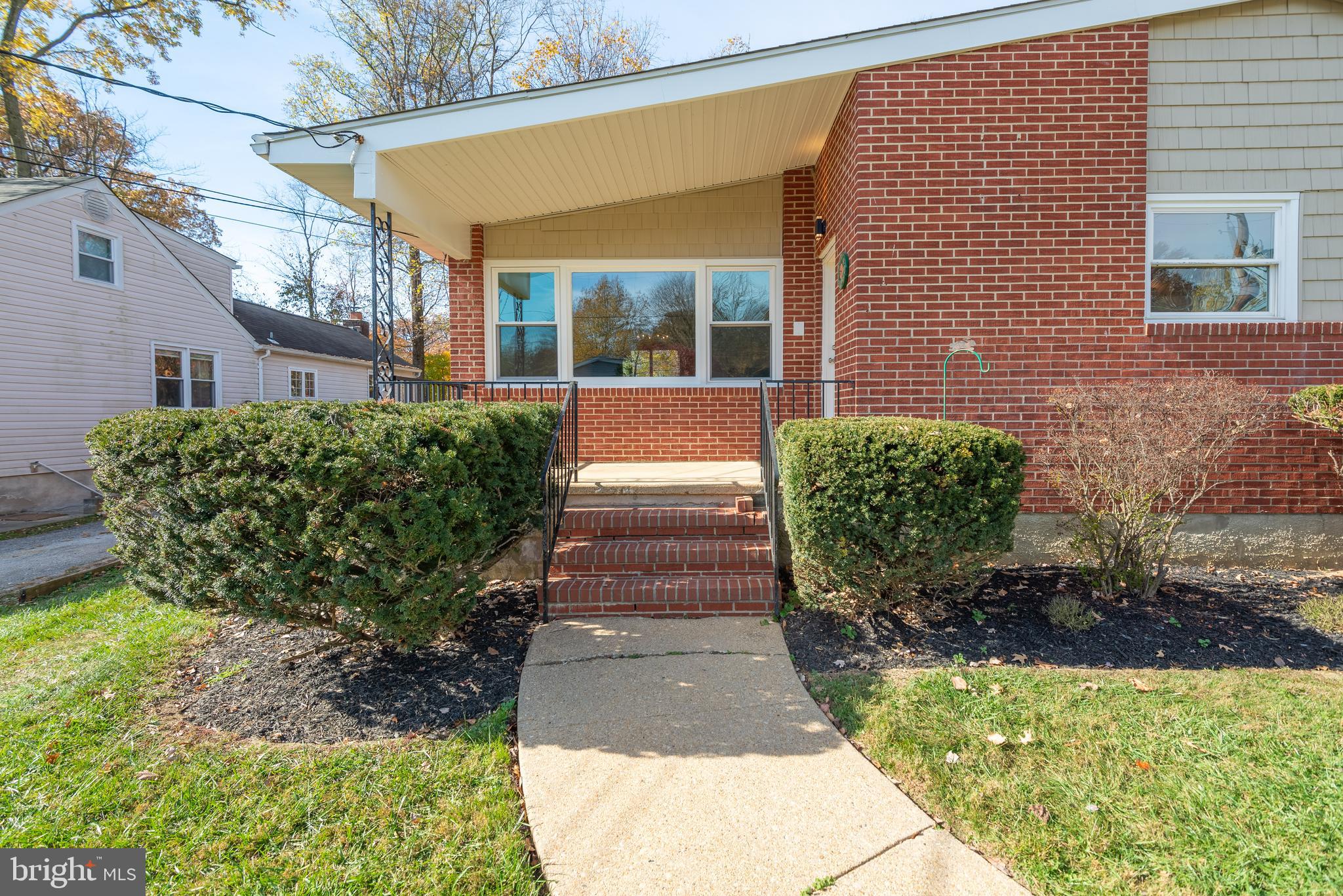 CHALFONTE MANOR - Residential Lease