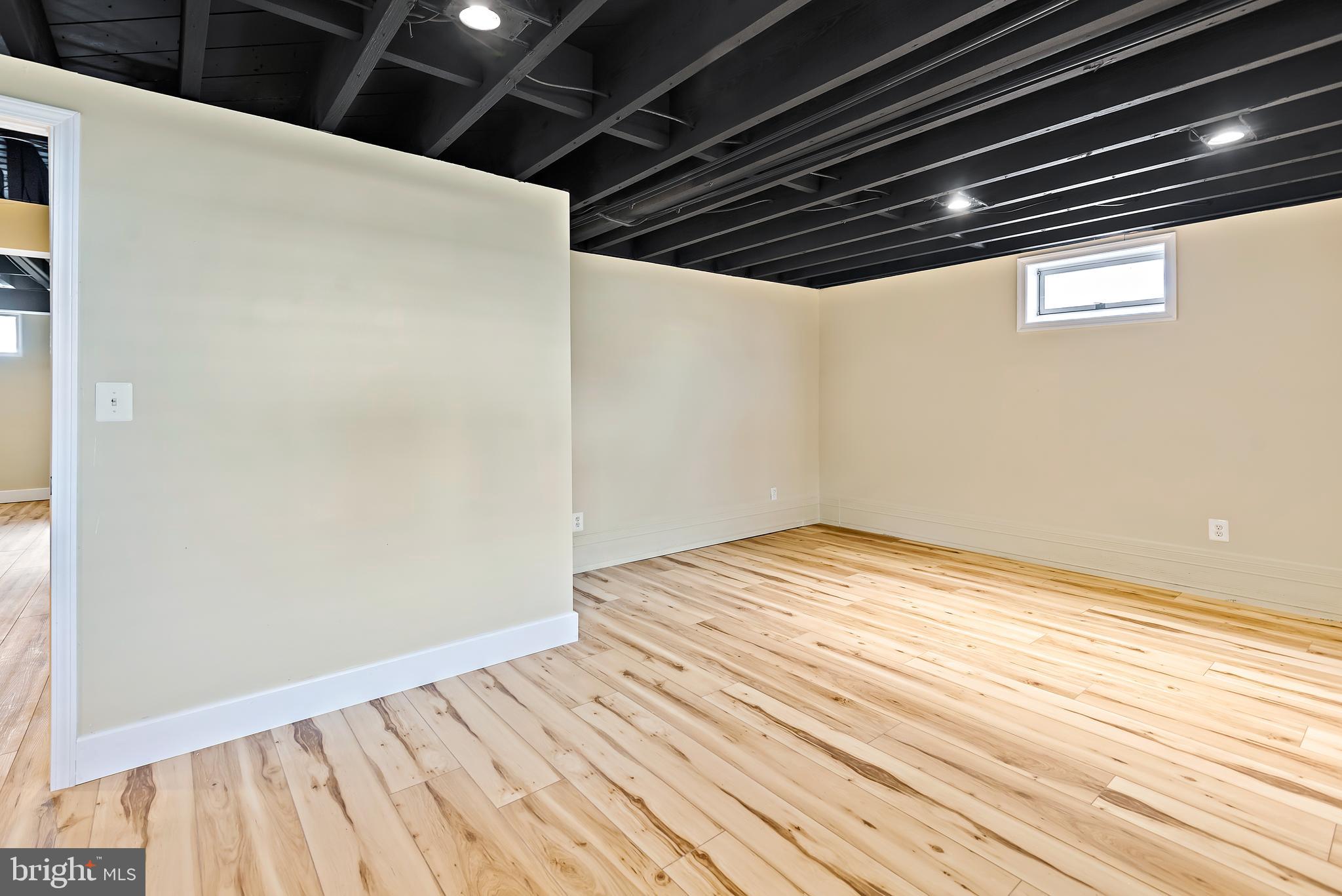 CHALFONTE MANOR - Residential Lease