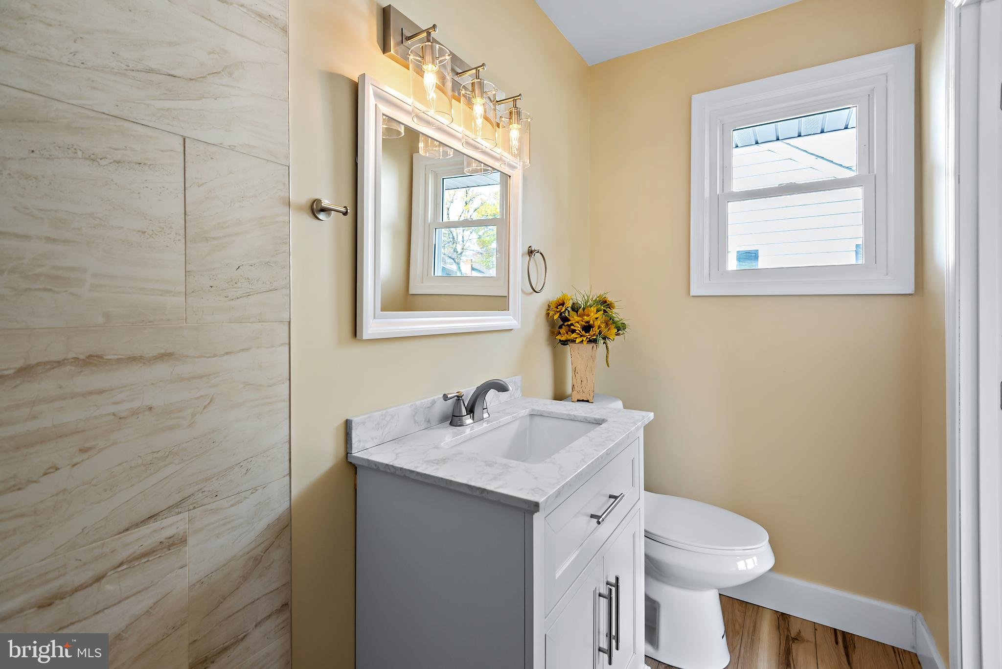 CHALFONTE MANOR - Residential Lease