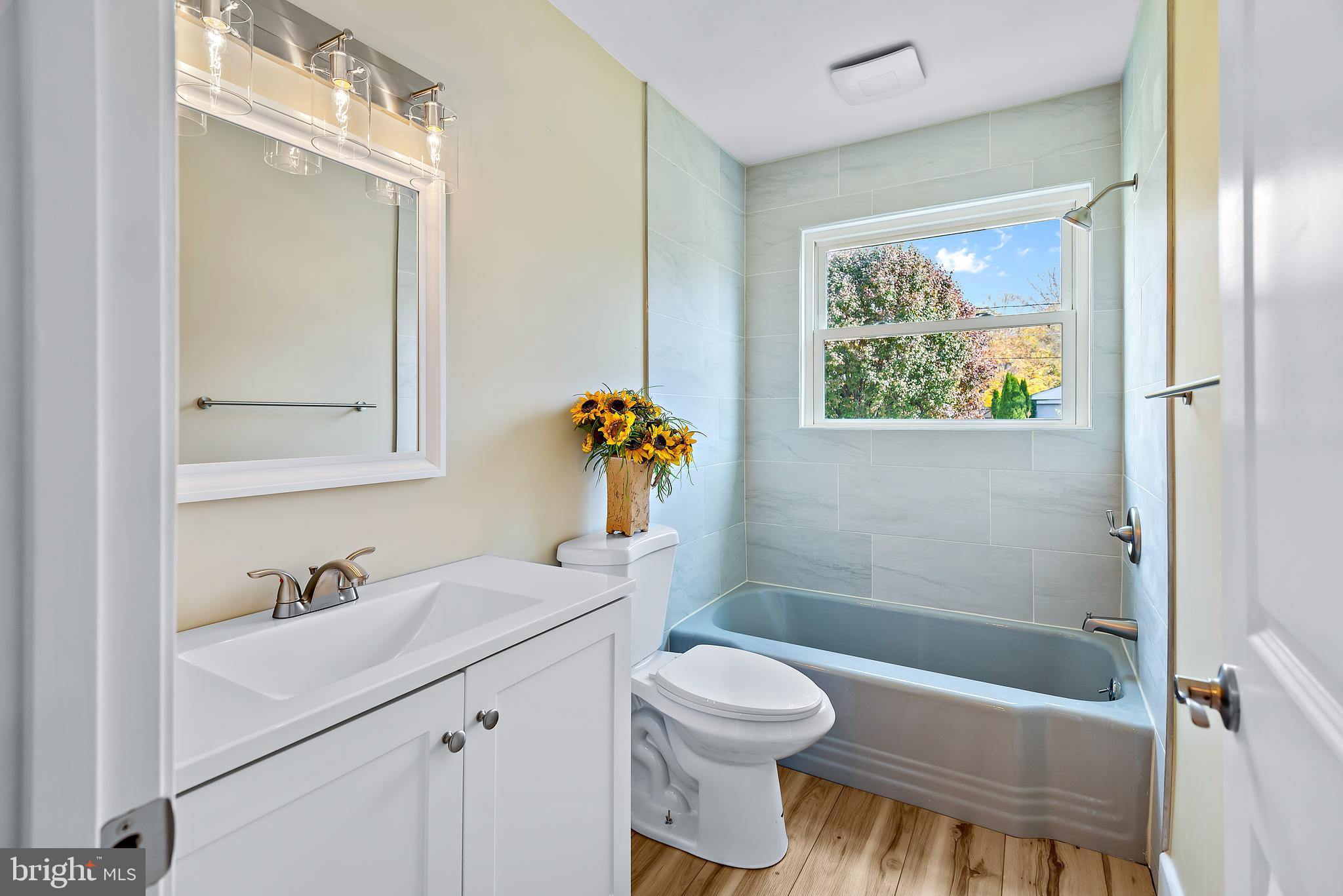 CHALFONTE MANOR - Residential Lease