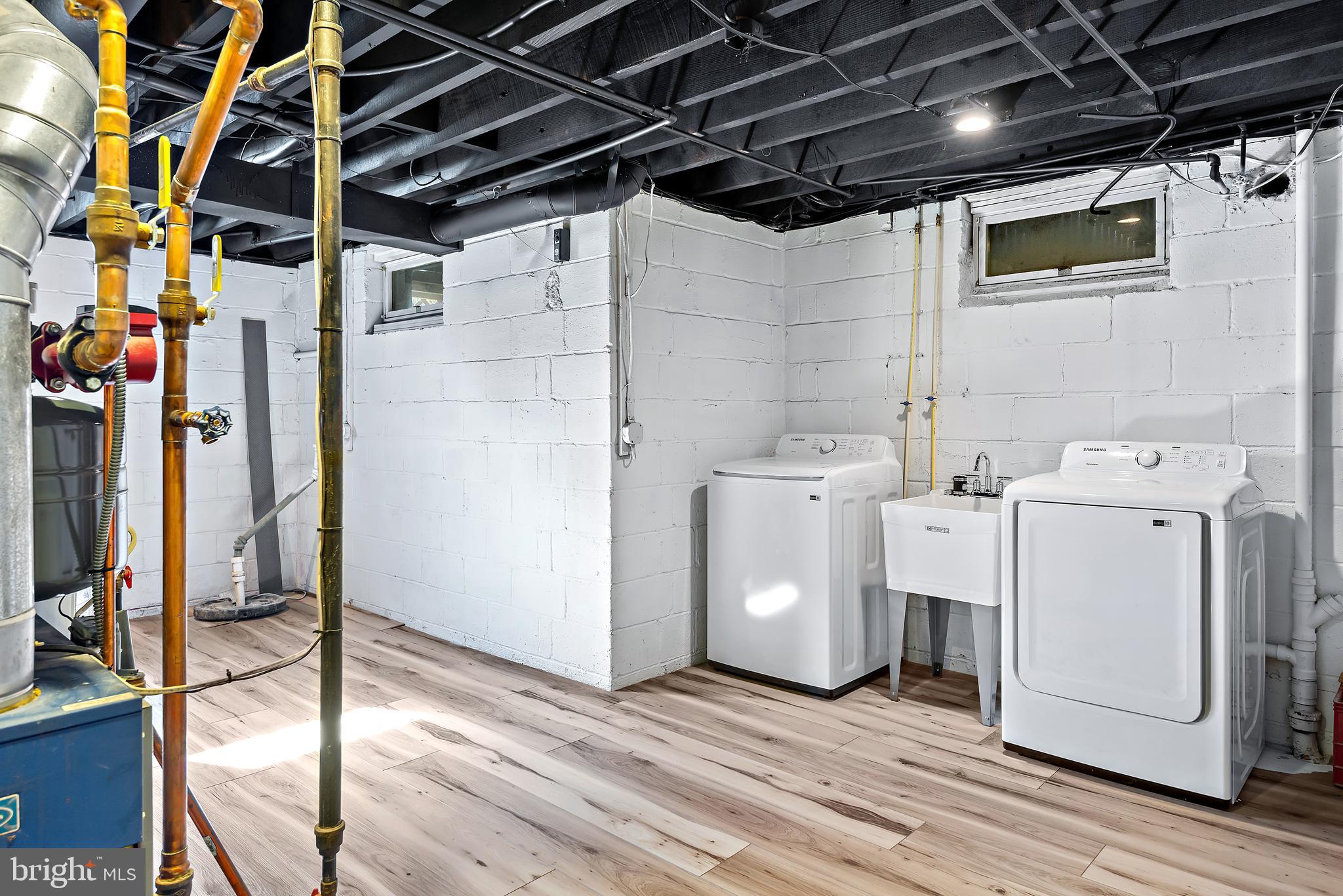 CHALFONTE MANOR - Residential Lease