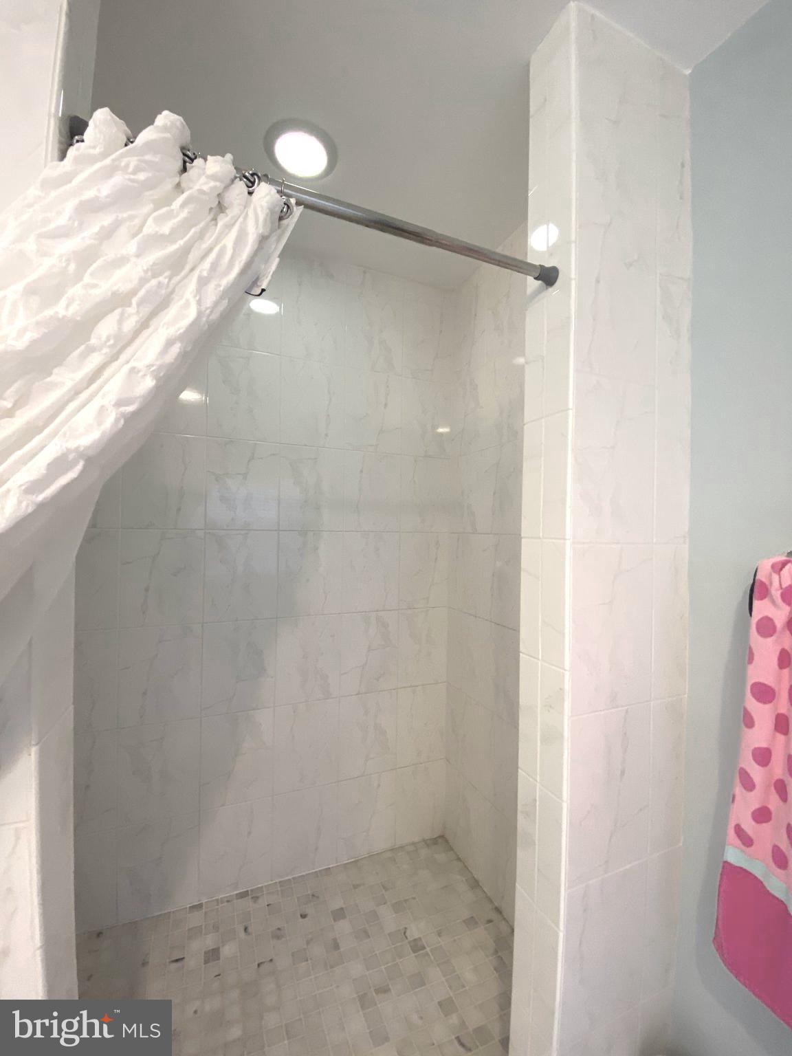 CHARTLEY - Residential Lease