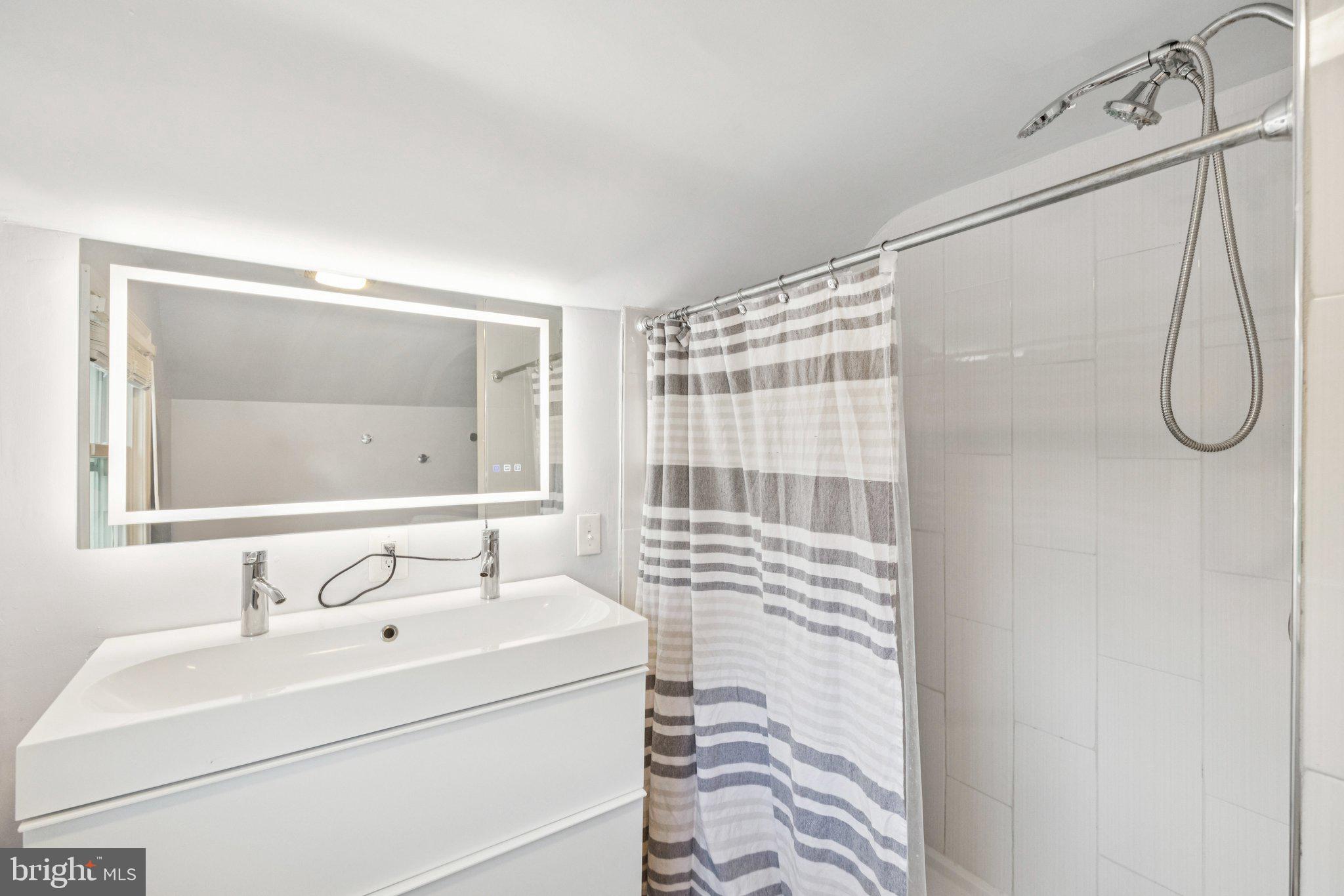 GARRETT PARK ESTATES - Residential