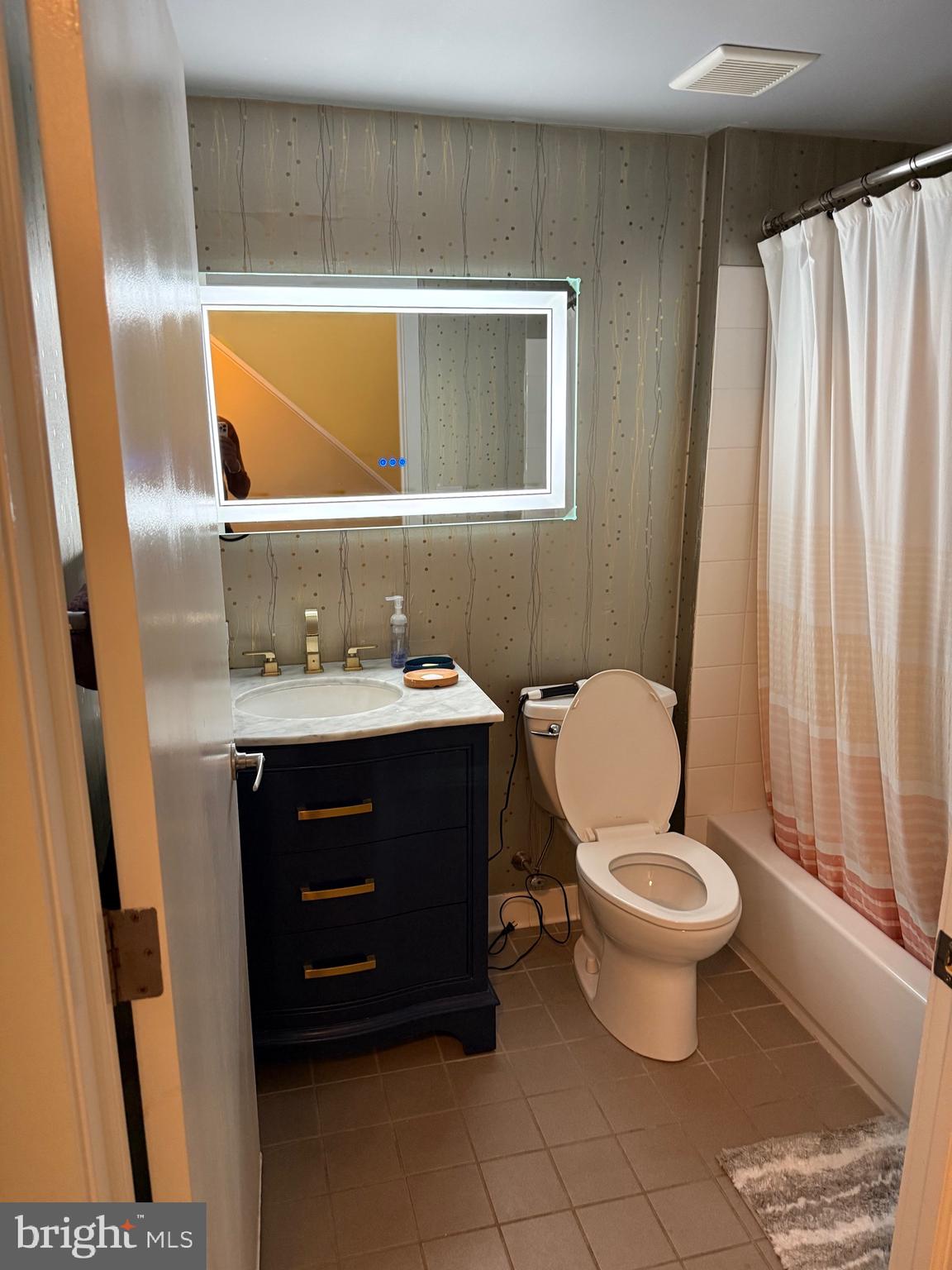 NORRIS SQUARE - Residential