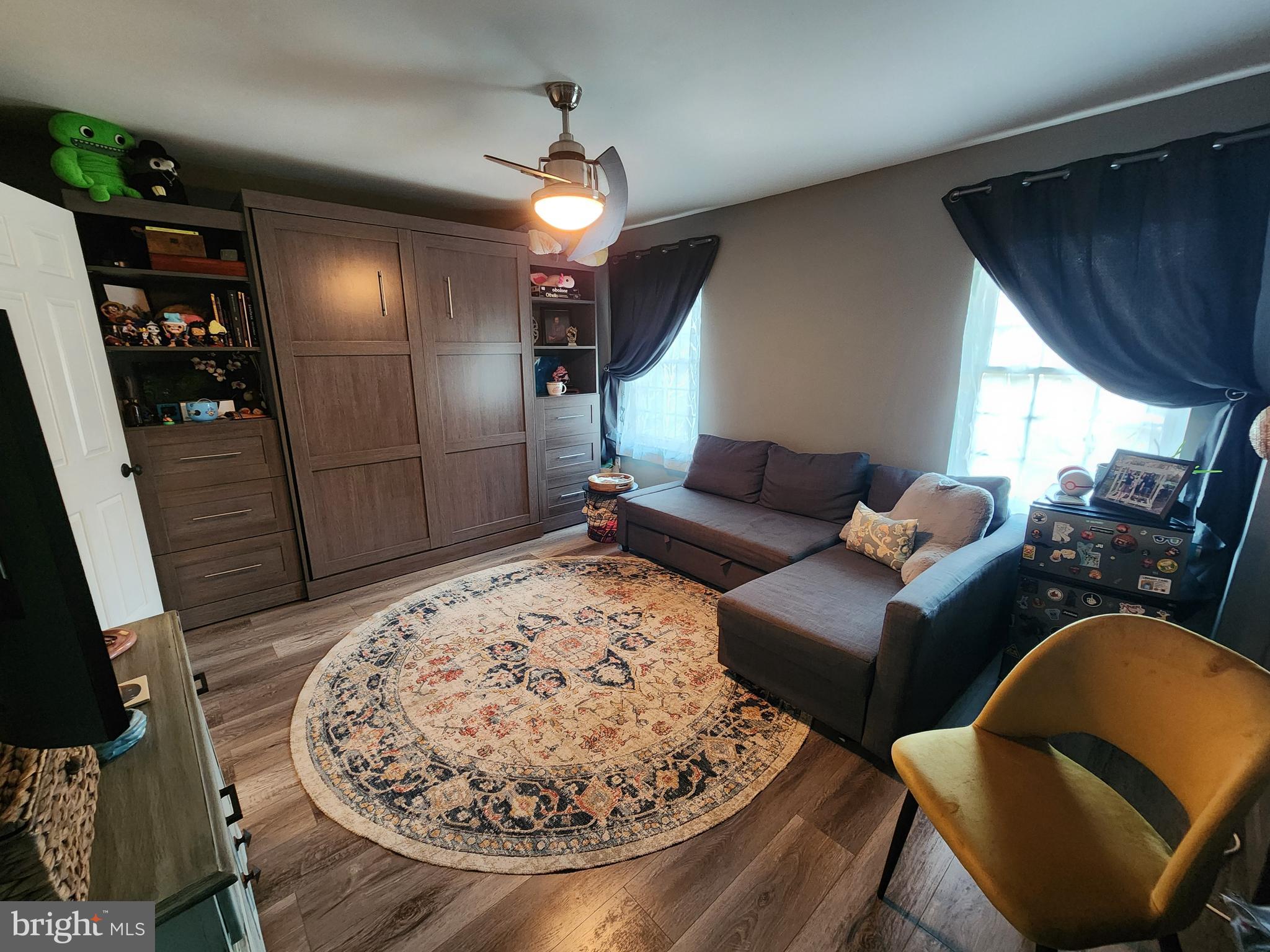 LIBERTY SQUARE - Residential