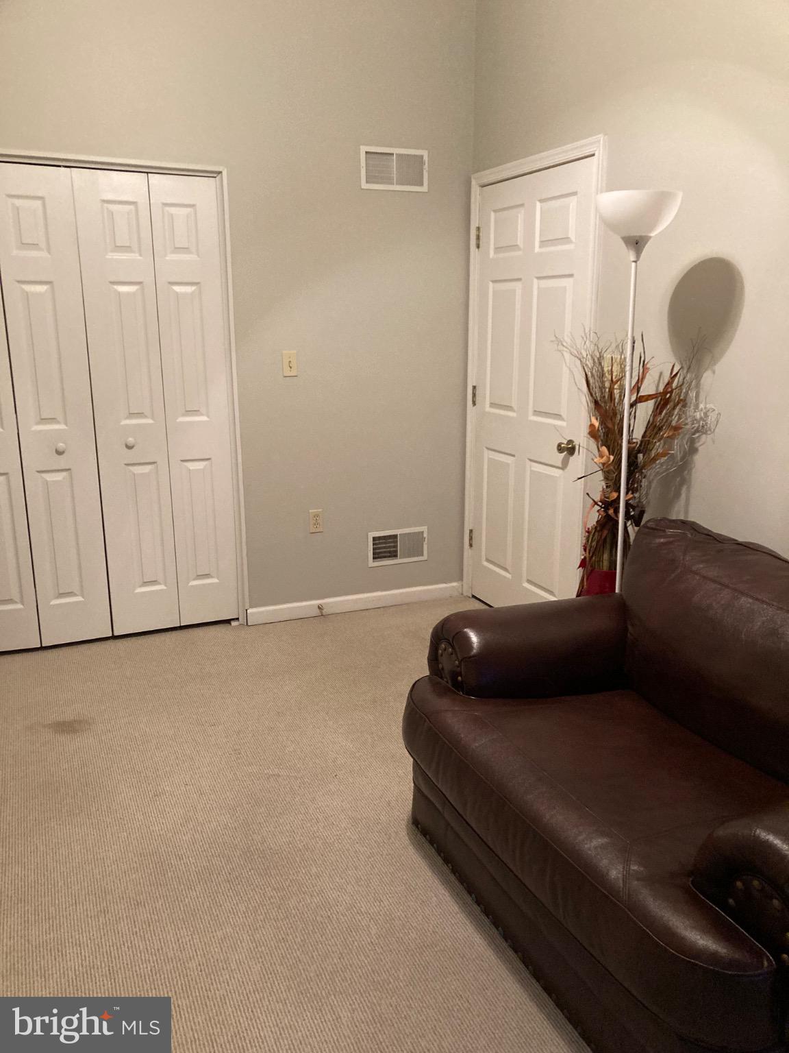 MILL CREEK - Residential