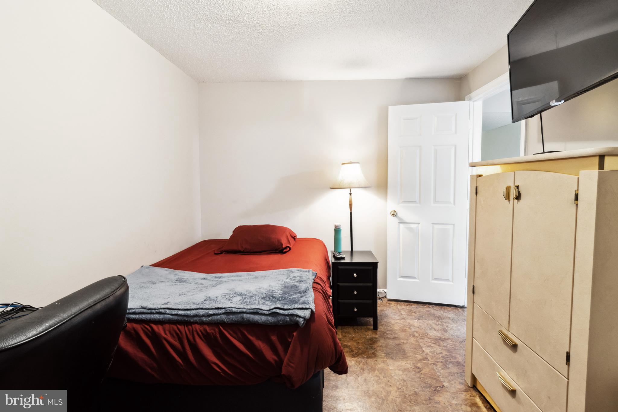 PUTNAM GREEN - Residential