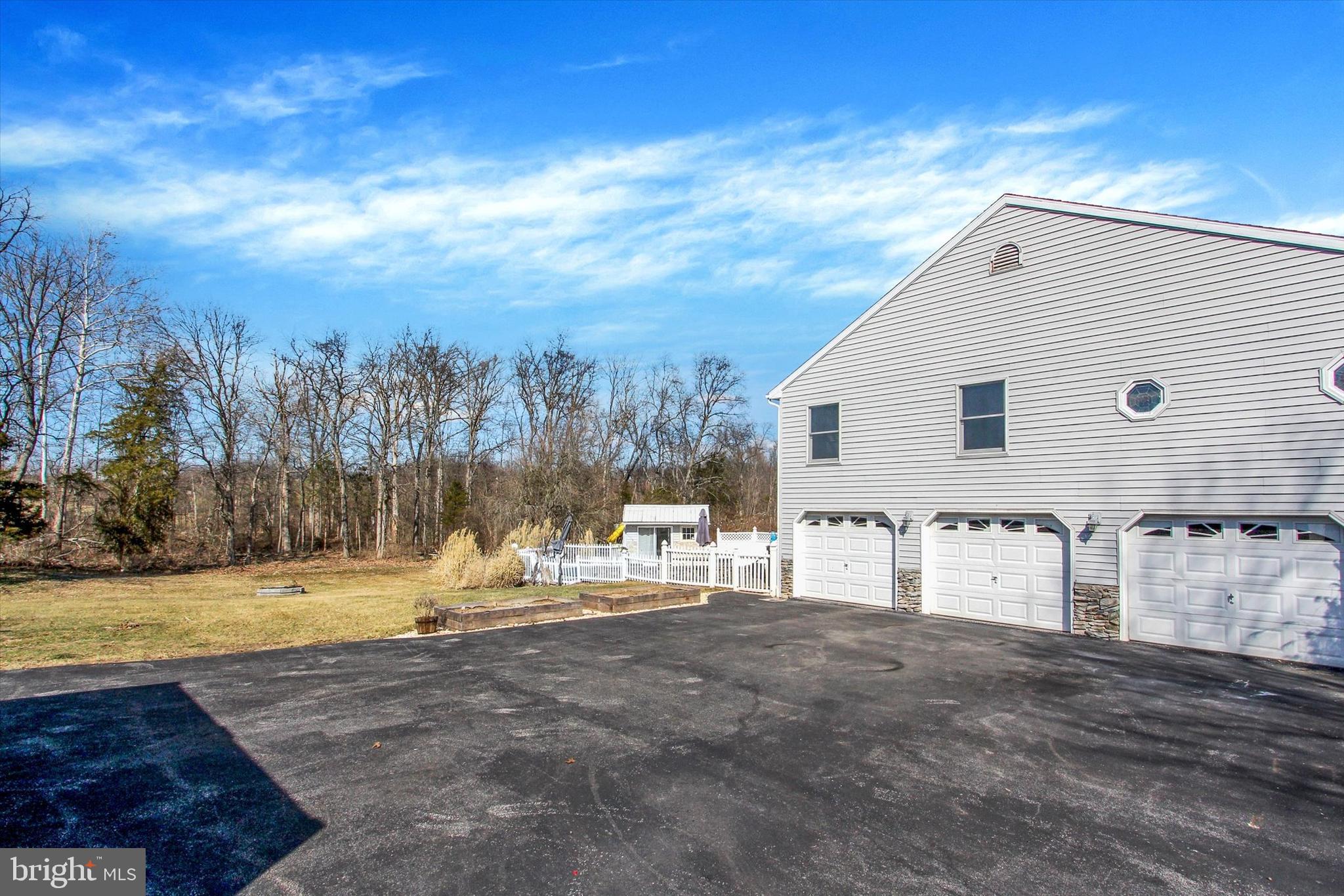 LAKE MEADE - Residential