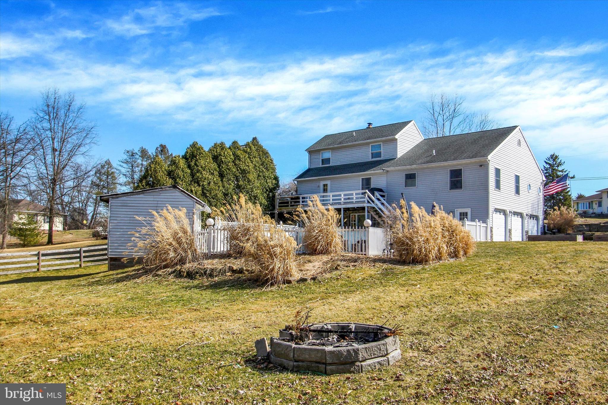 LAKE MEADE - Residential