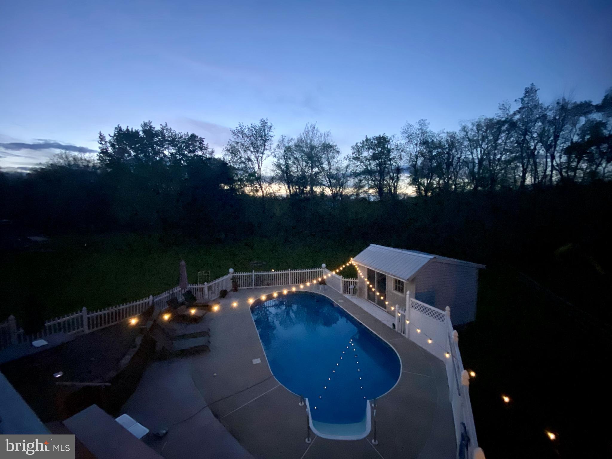 LAKE MEADE - Residential