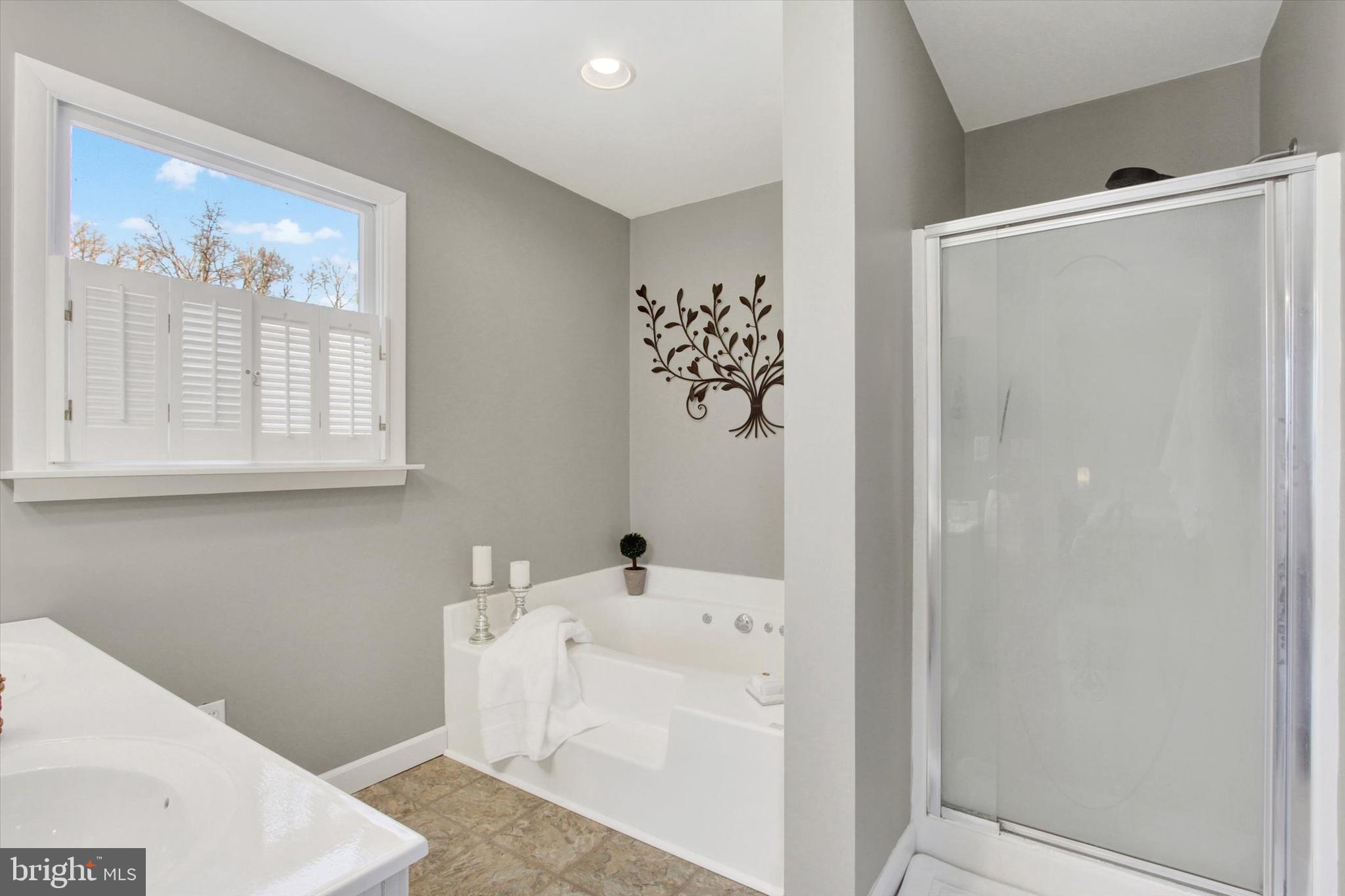 LAKE MEADE - Residential