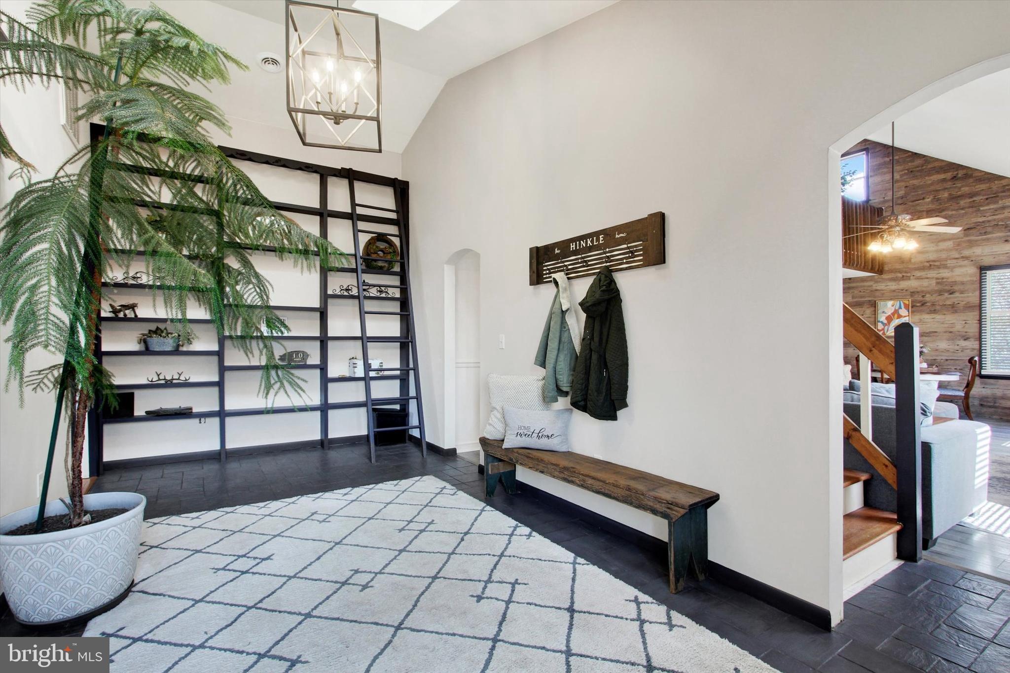 LAKE MEADE - Residential