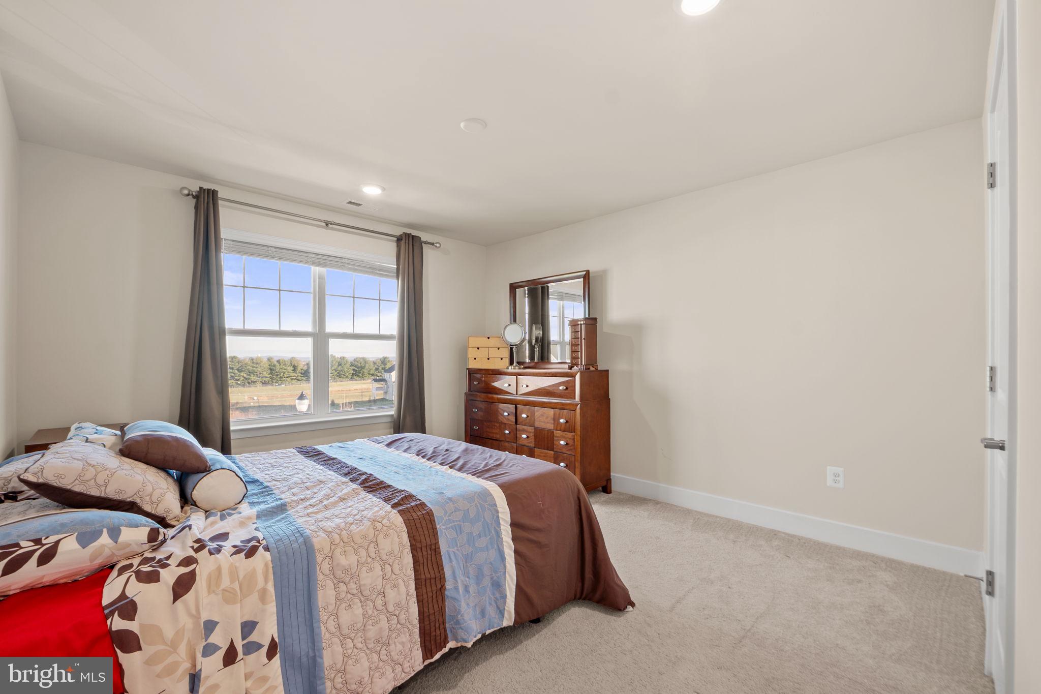 SYCAMORE RIDGE - Residential