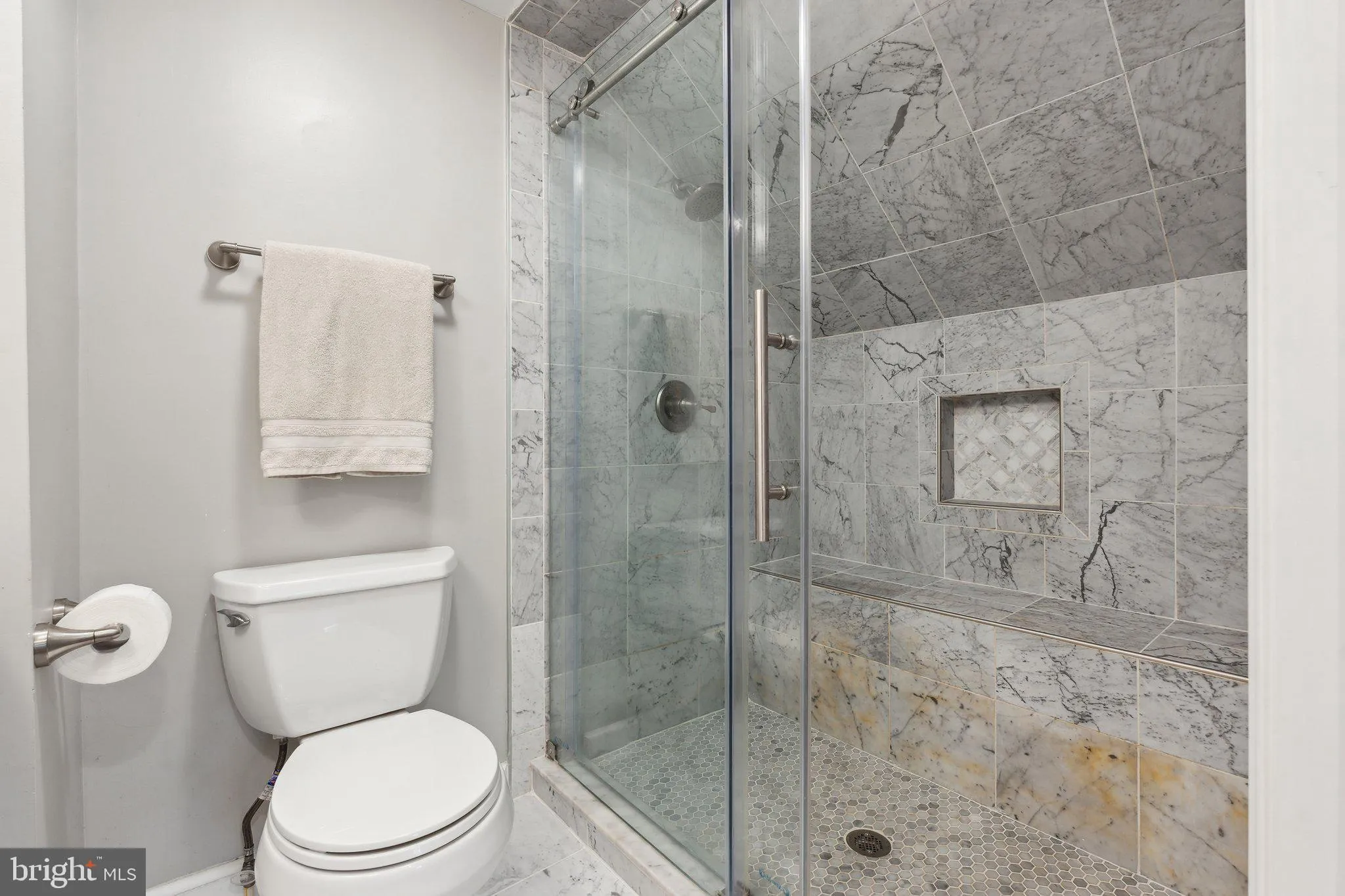 Towson, Maryland 21204, United States, 4 Bedrooms Bedrooms, ,3 BathroomsBathrooms,Residential,Contingent,122131