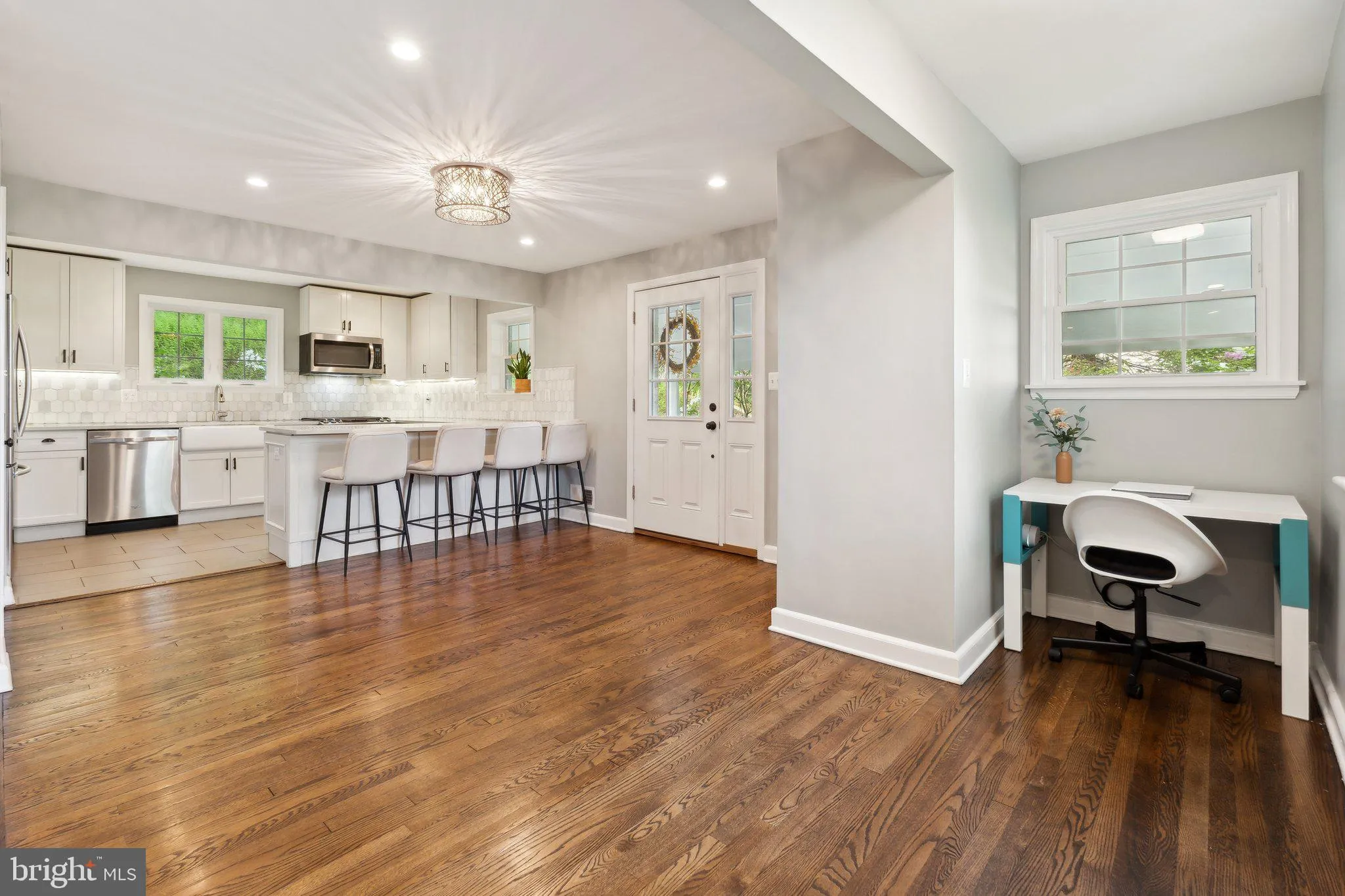 Towson, Maryland 21204, United States, 4 Bedrooms Bedrooms, ,3 BathroomsBathrooms,Residential,Contingent,122131