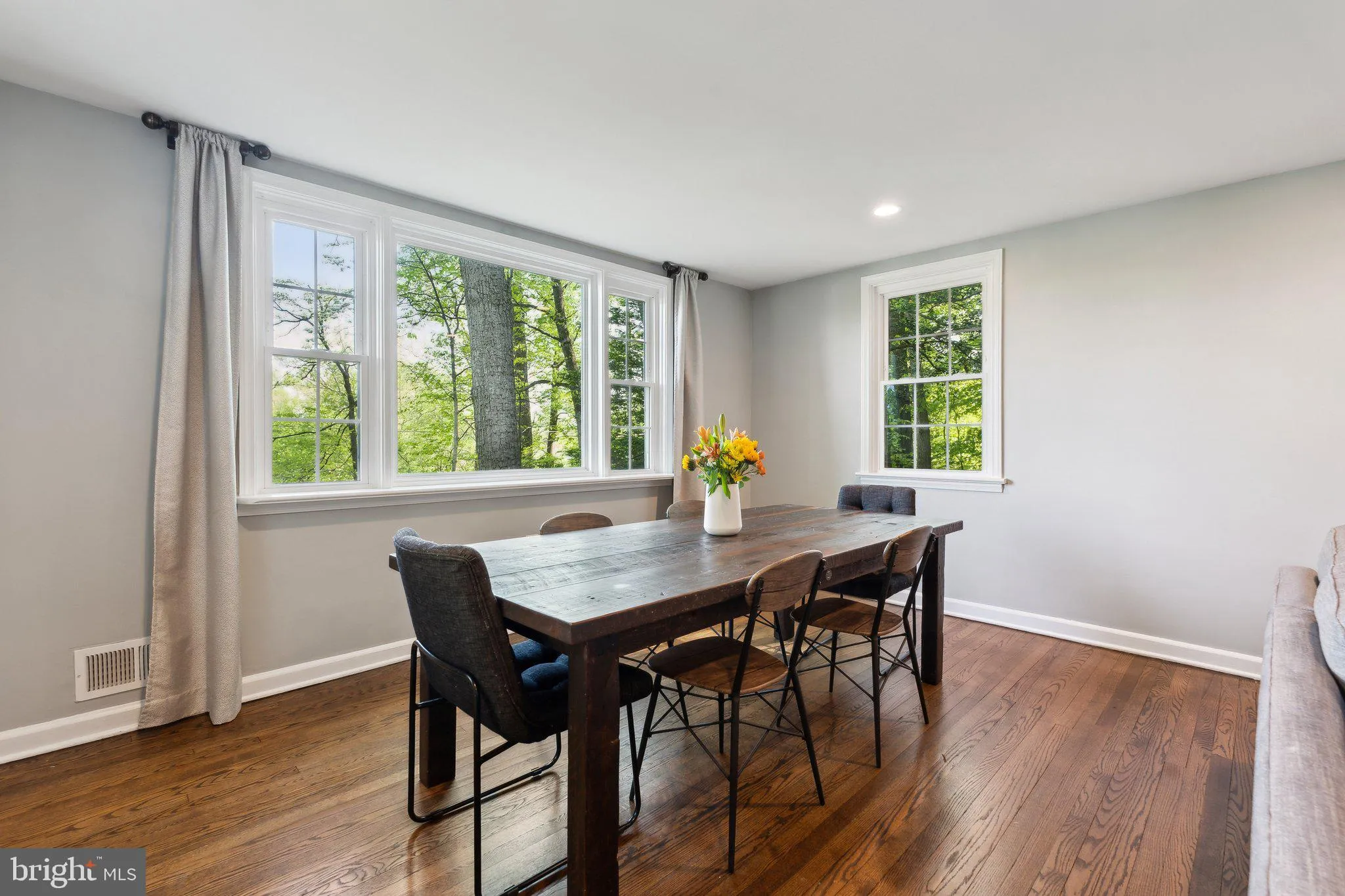 Towson, Maryland 21204, United States, 4 Bedrooms Bedrooms, ,3 BathroomsBathrooms,Residential,Contingent,122131